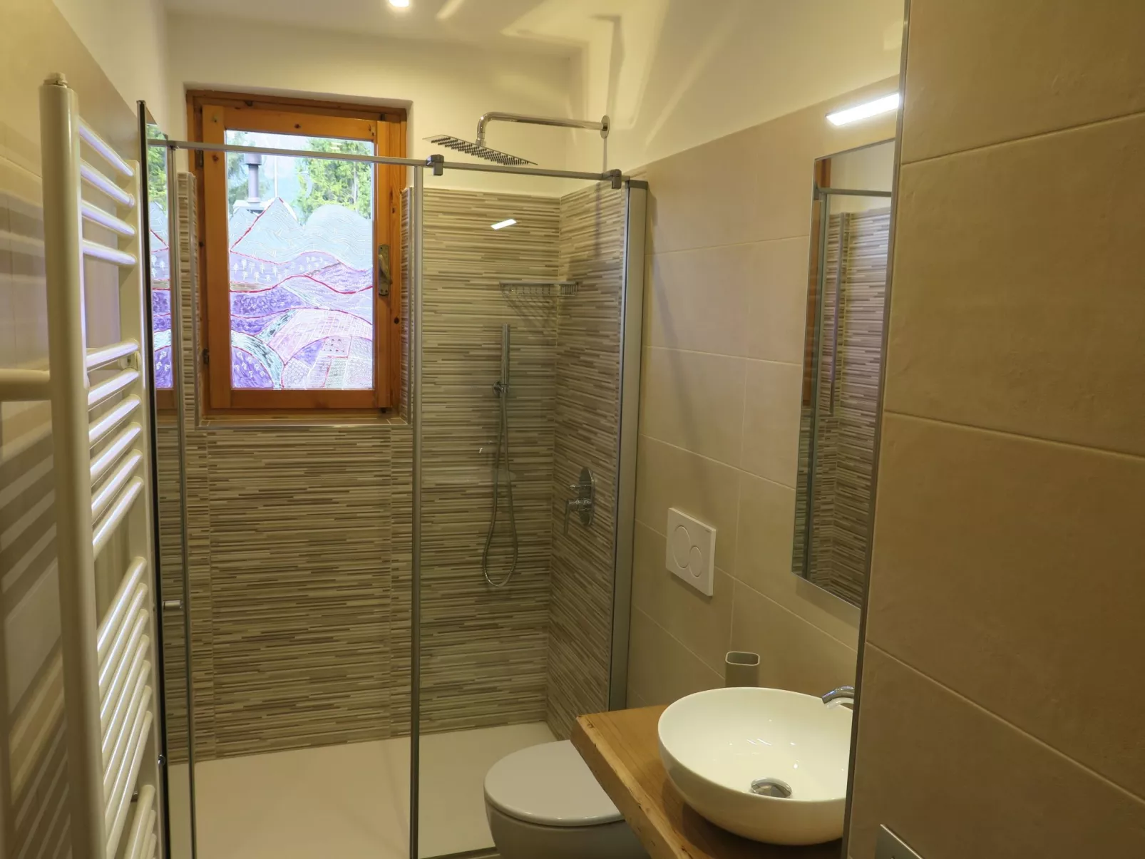 Erdgeschosswohnung mit möbliertem Garten-Binnen