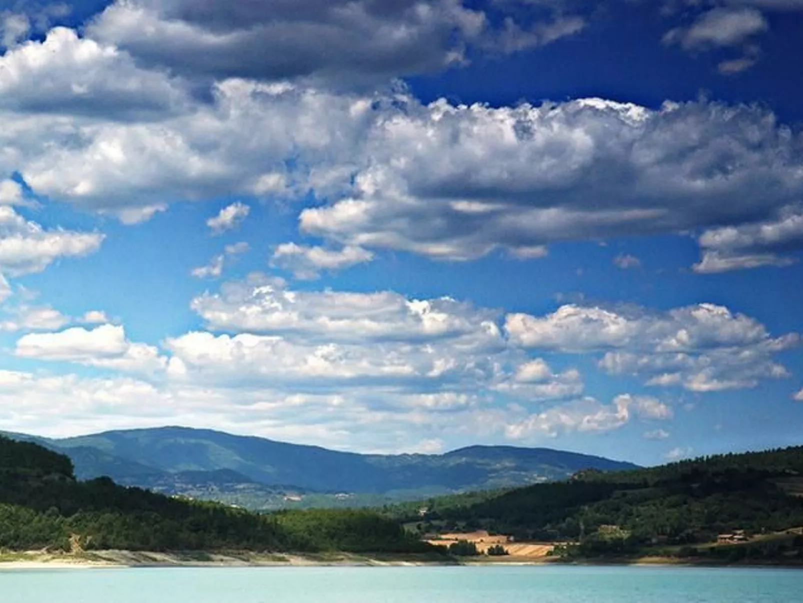 Großes Appartement-Buiten