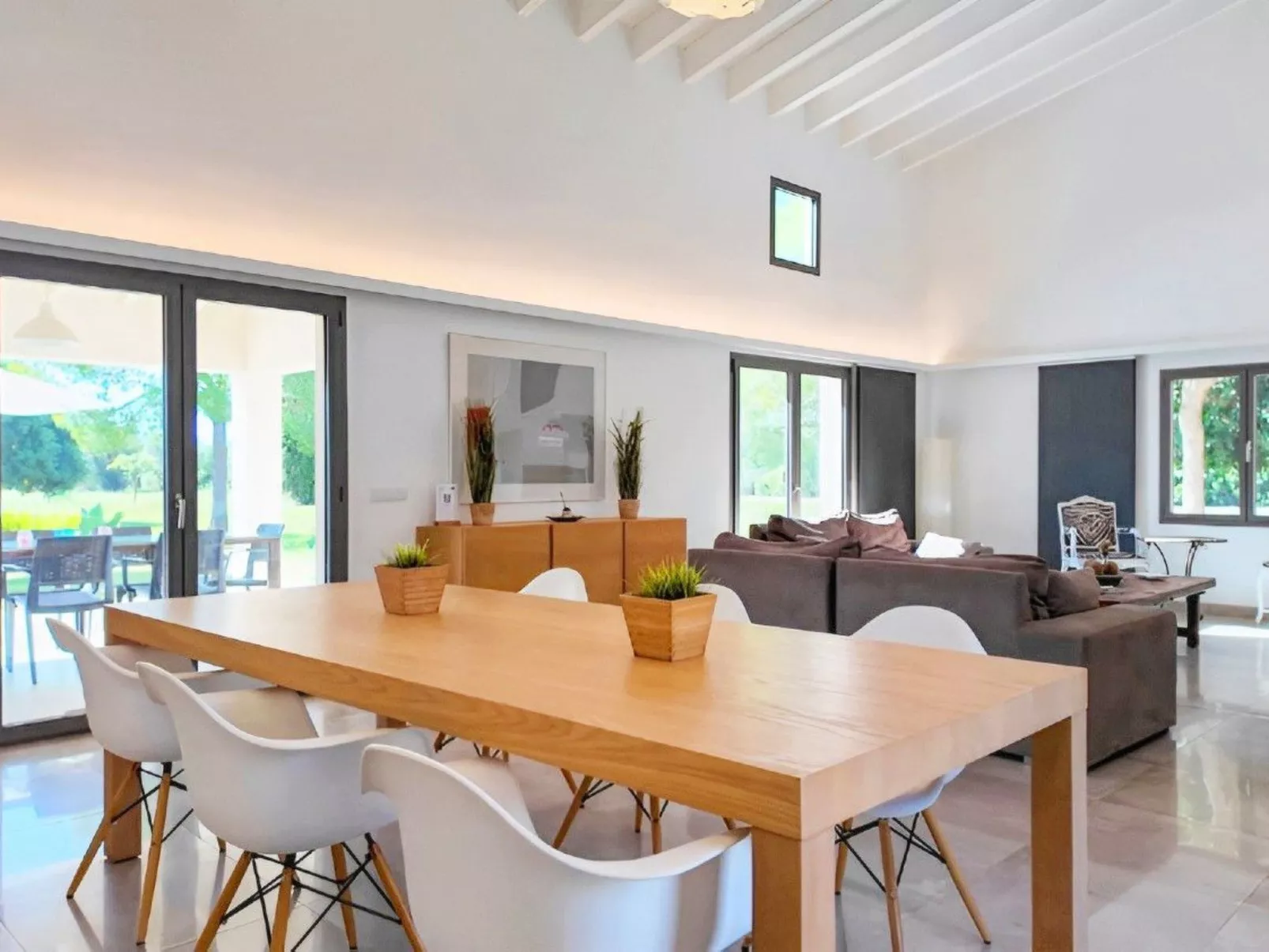 Modernes Haus in Meeresnähe-Image-tags.info