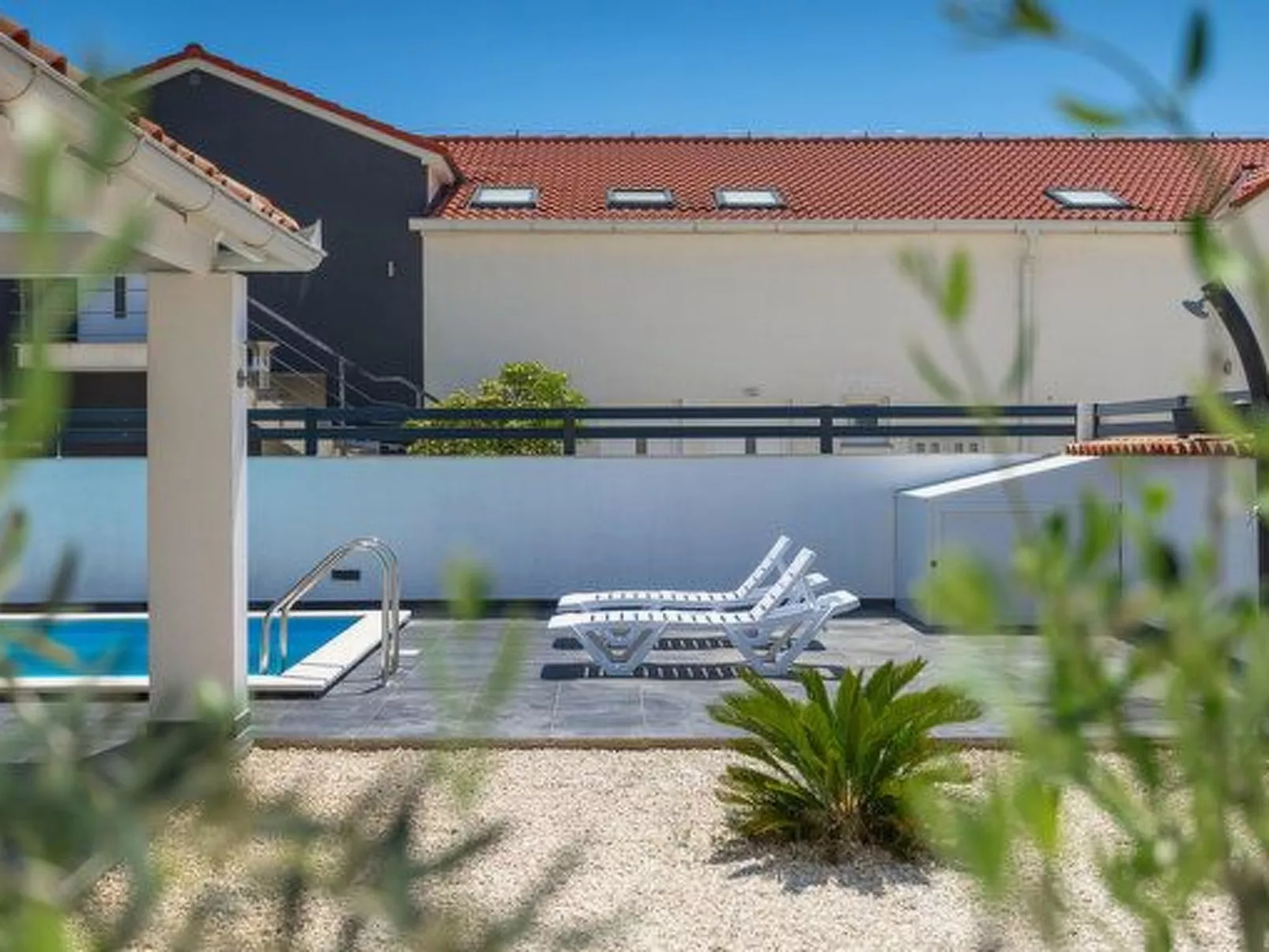 Villa Sarah-Image-tags.info