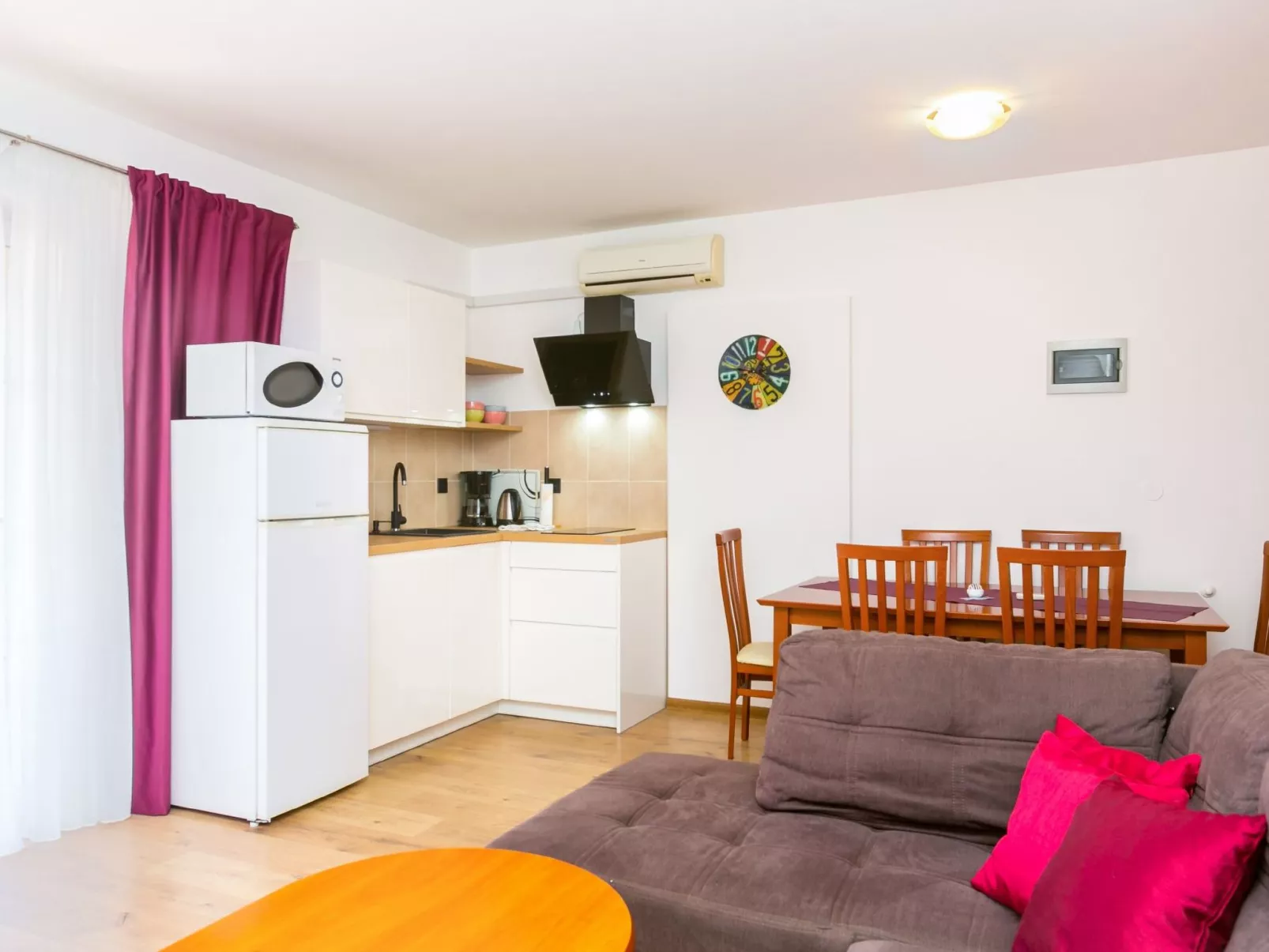 Angenehme Wohnung mit Terrasse und Barbecue