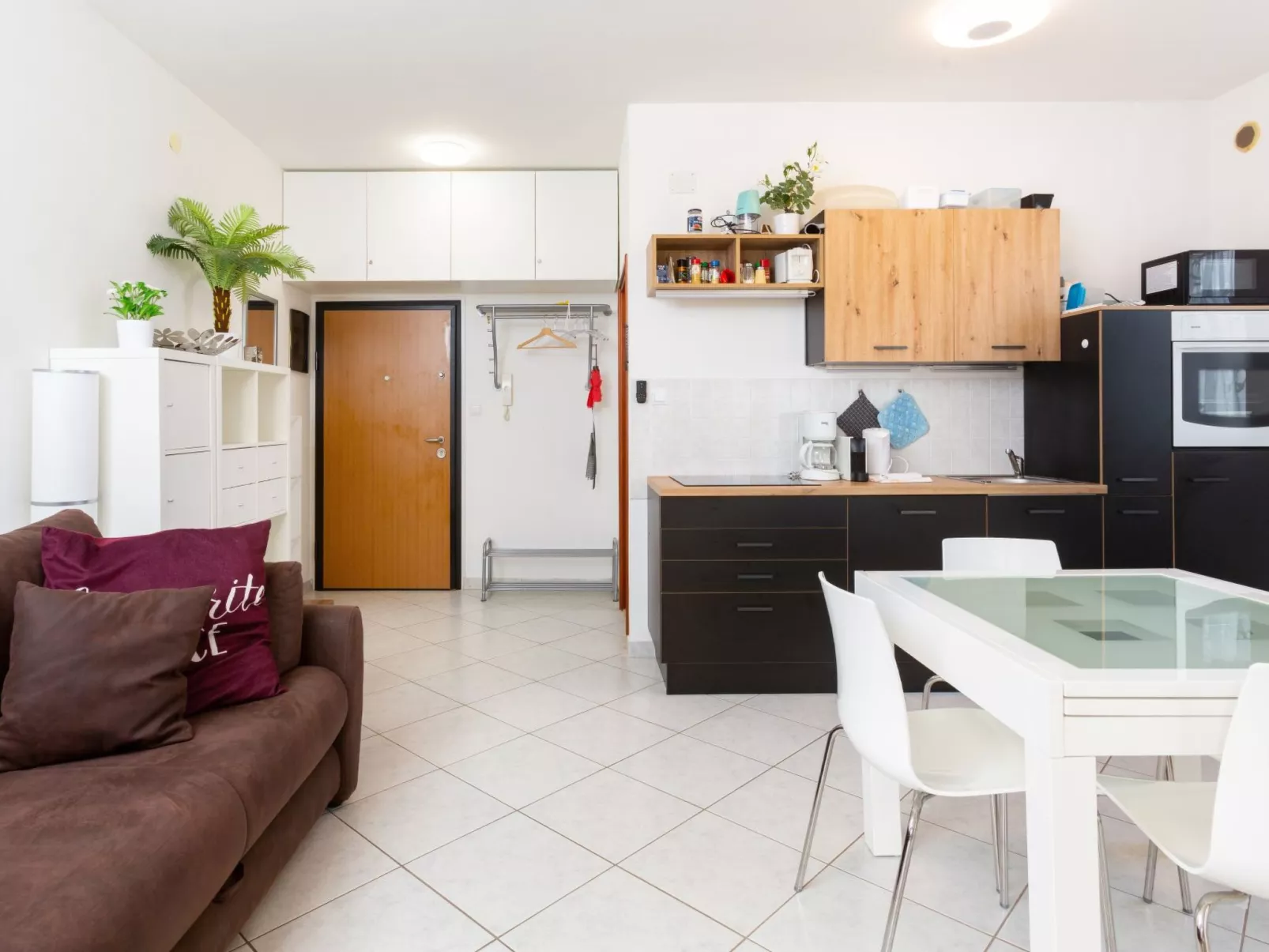 "Davorin" mit Balkon-Binnen