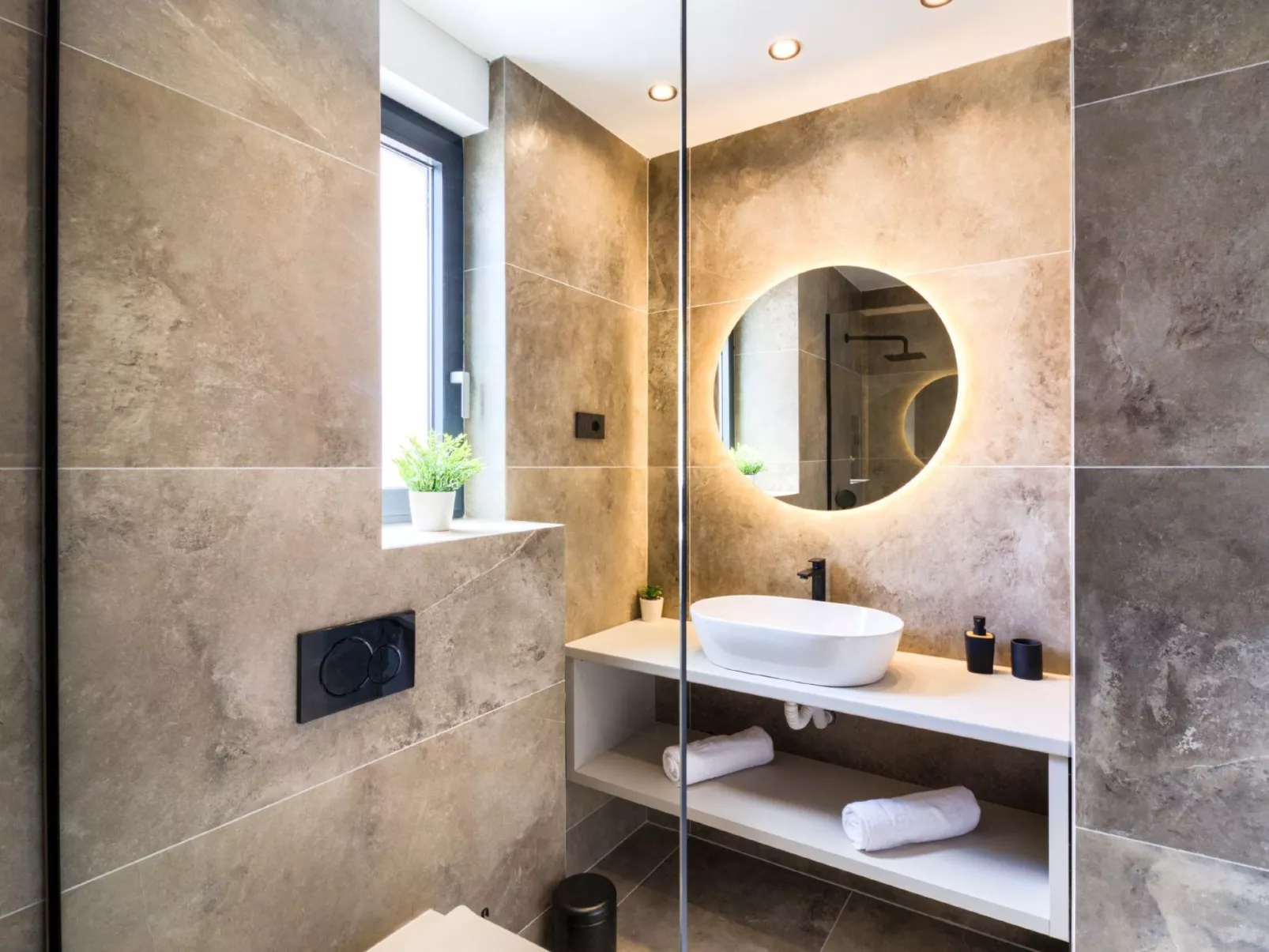 "Amore Bijeca - B1"-Binnen