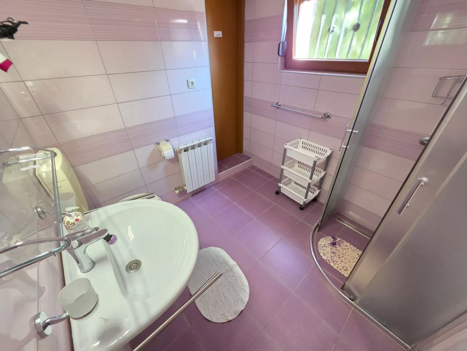 Wohnung mit Terrasse, 150 m vom Sandstrand entfernt-Binnen