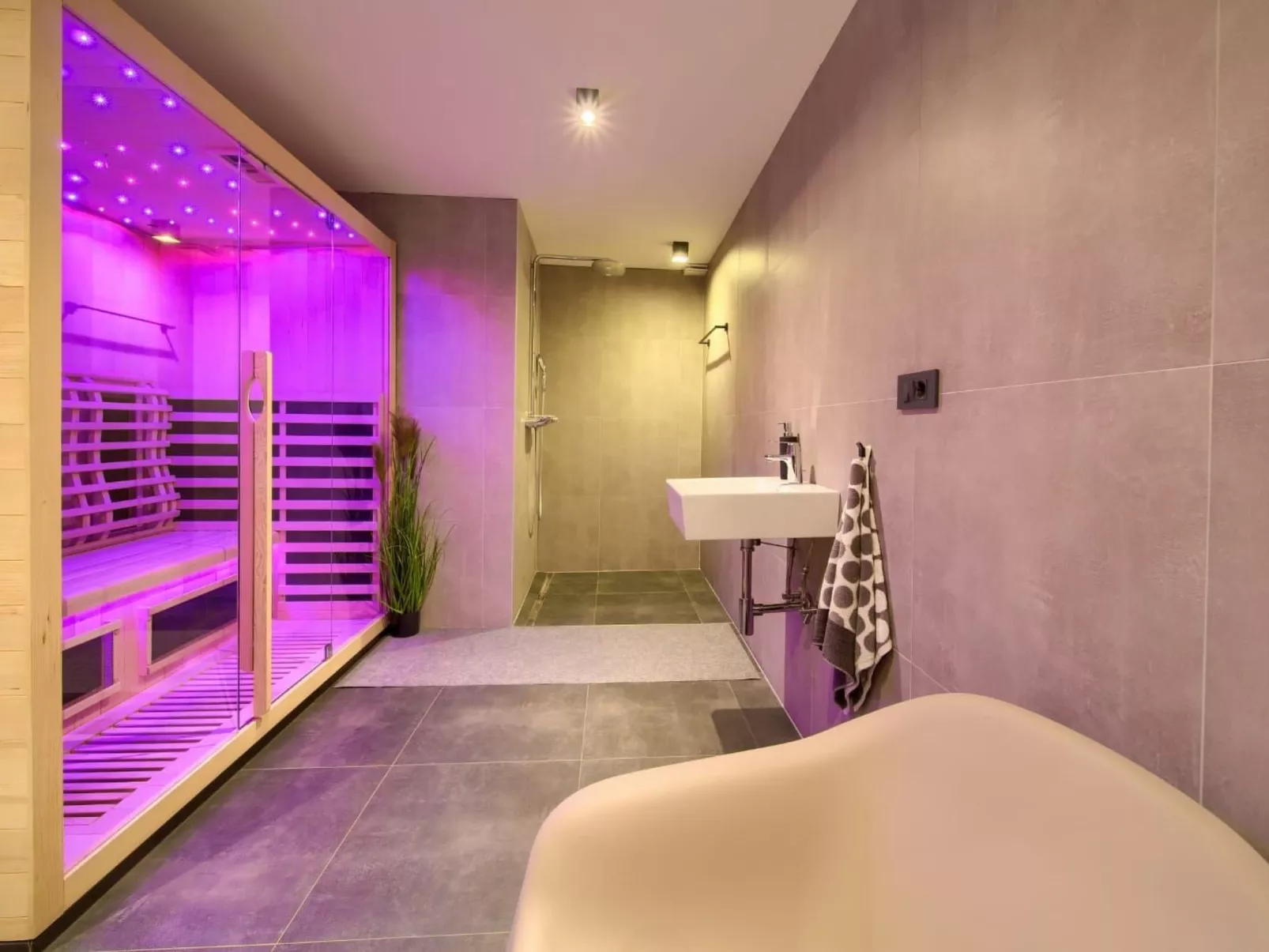 Villa Valle-Image-tags.info