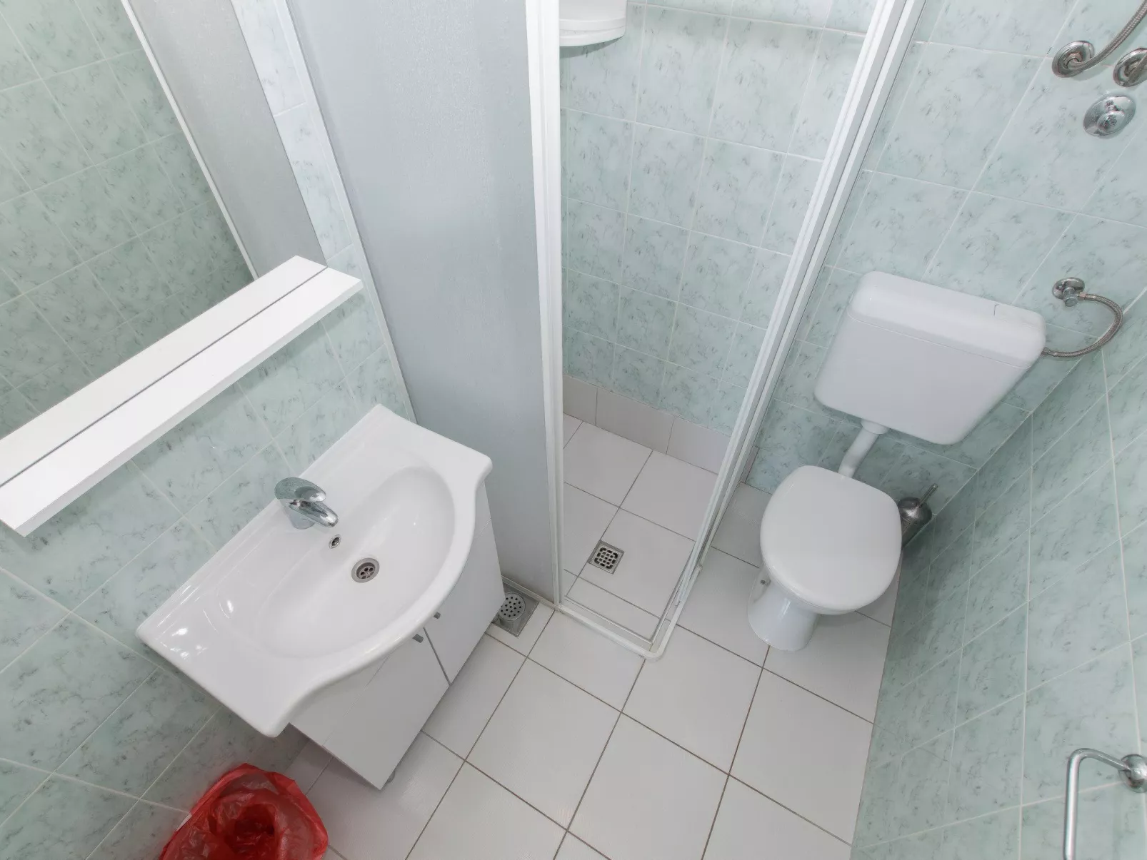 Ozzi mit privatem Pool-Image-tags.info