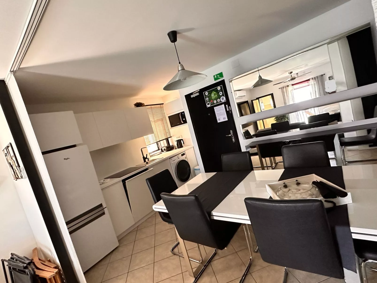 Baska Fiorino Wohnung-Binnen