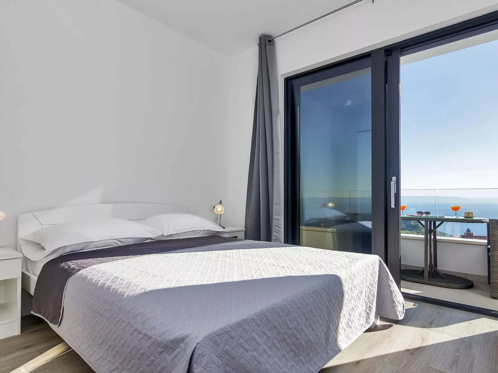 "Villa Maslina" mit Privatparkplatz-Binnen