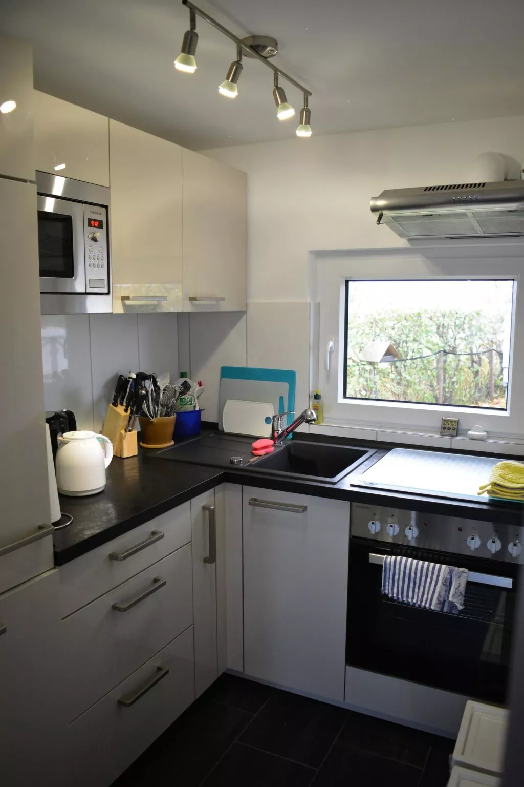 Nurdachhaus Klabautermann mit Terrasse und Garten-Binnen