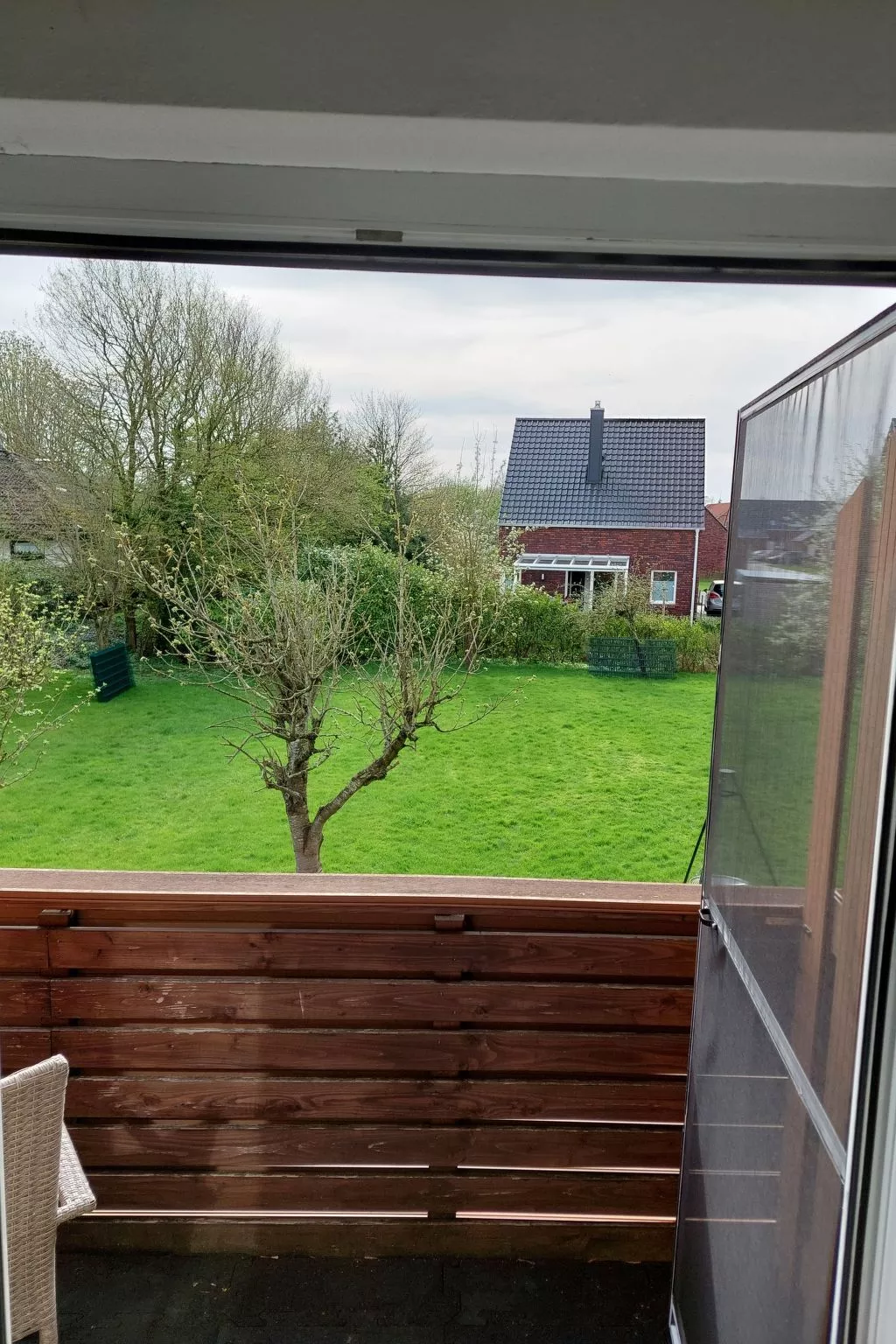 Mastkorb mit Grill und Garten-Buiten