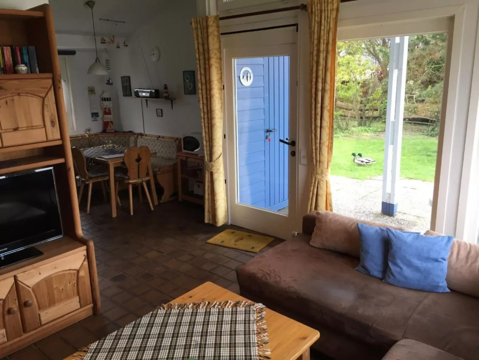 Direkt am Binnensee mit eigenem Steg-Binnen