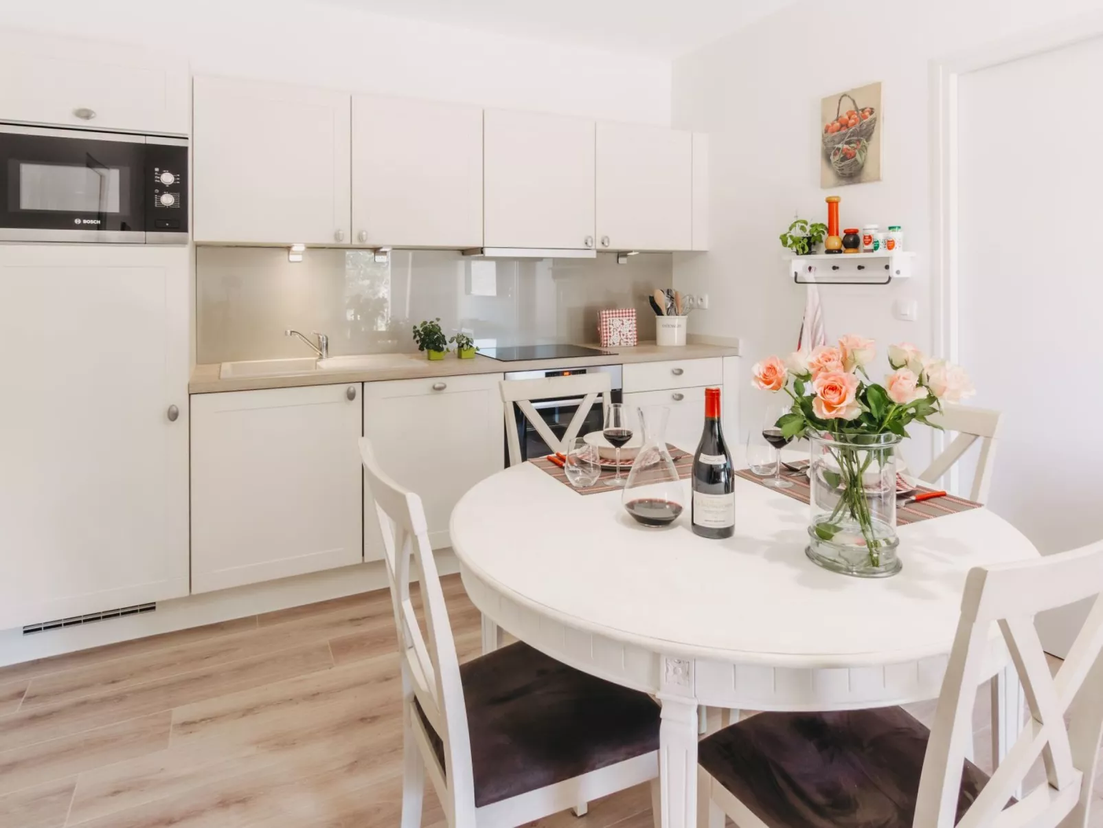 Charmante Ferienwohnung mit Terrasse und Pool-Binnen