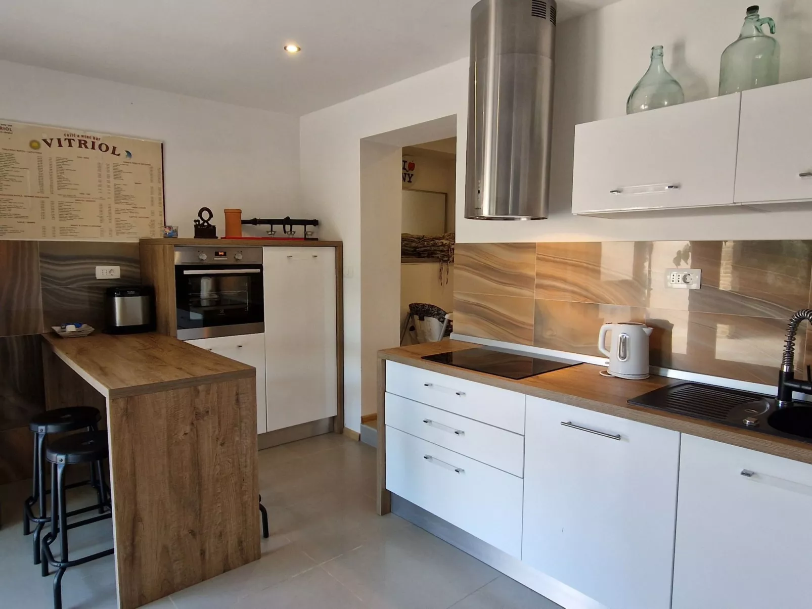 Freistehende Villa mit Garten und privatem Pool-Binnen