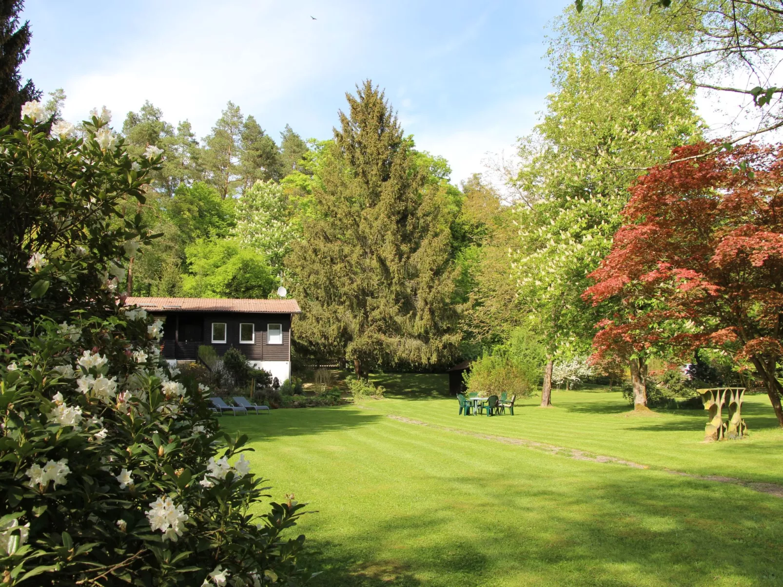 Ferienvilla mit eigener Sauna-Buiten