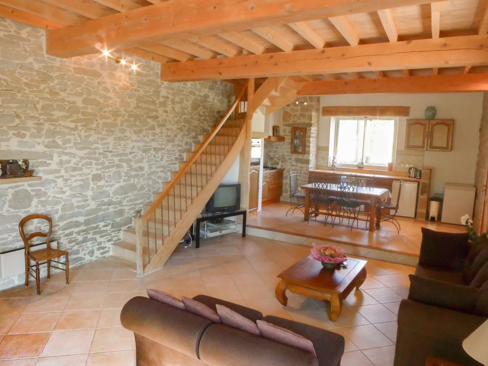 Mit eigenem Pool-Binnen