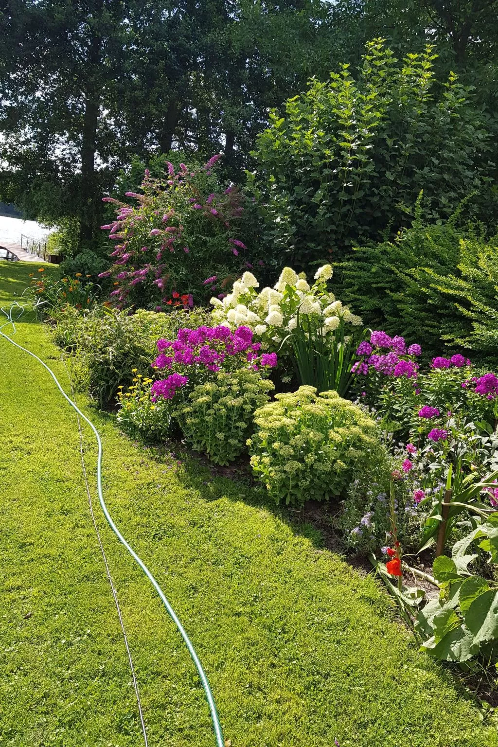 Glücksurlaub am See-Buiten