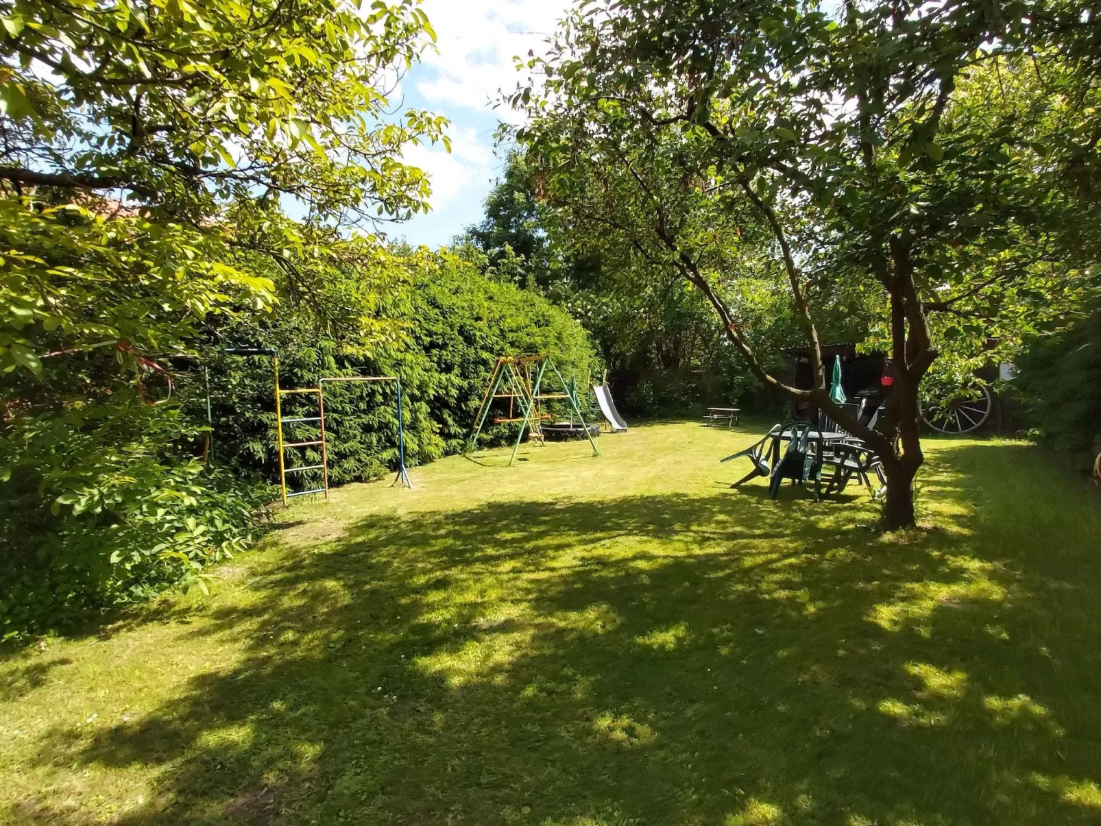 Wohnung in Jameln mit Garten, Grill und Terrasse-Buiten