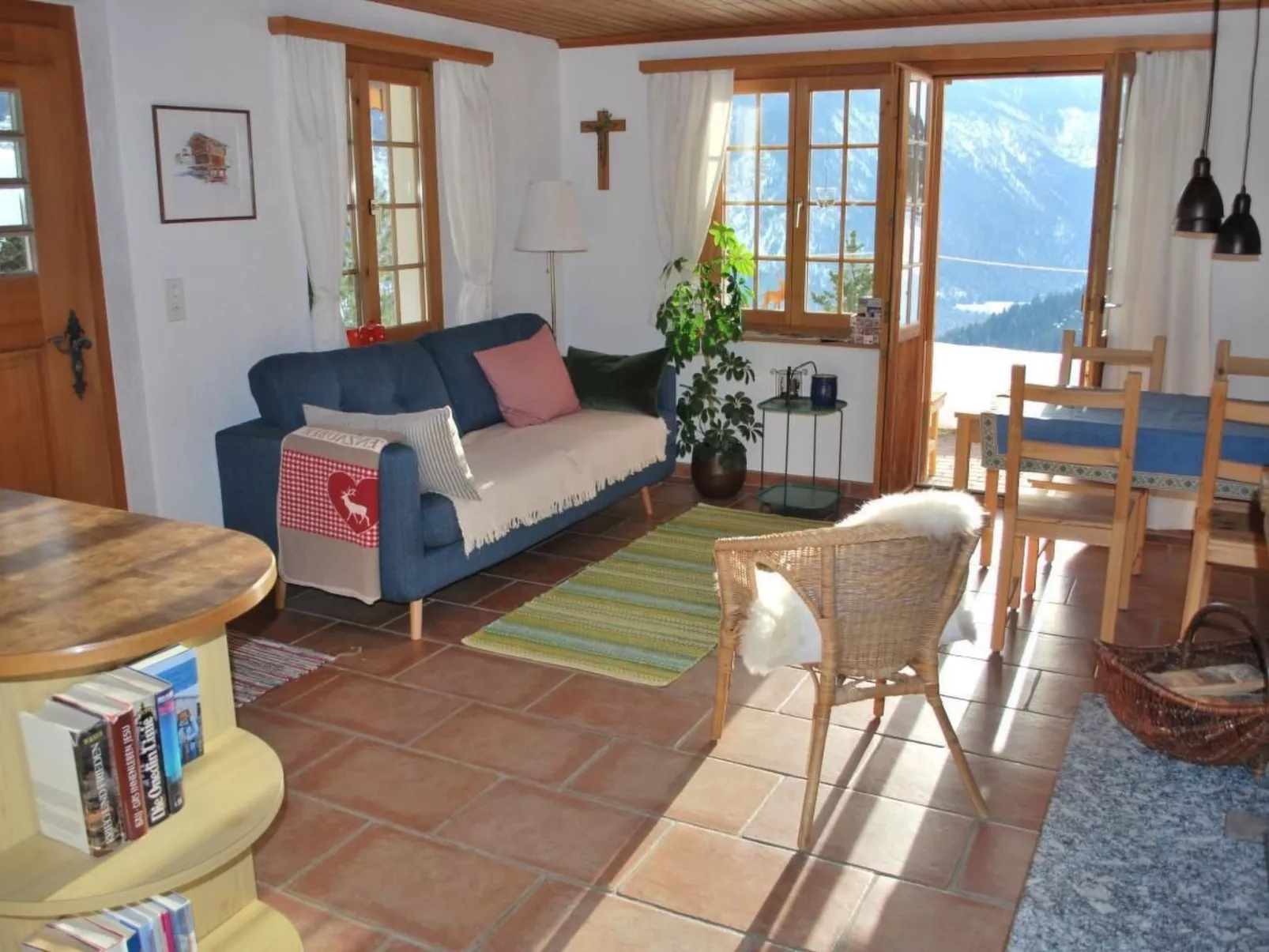 Blick auf herrliche Bergwelt-Binnen