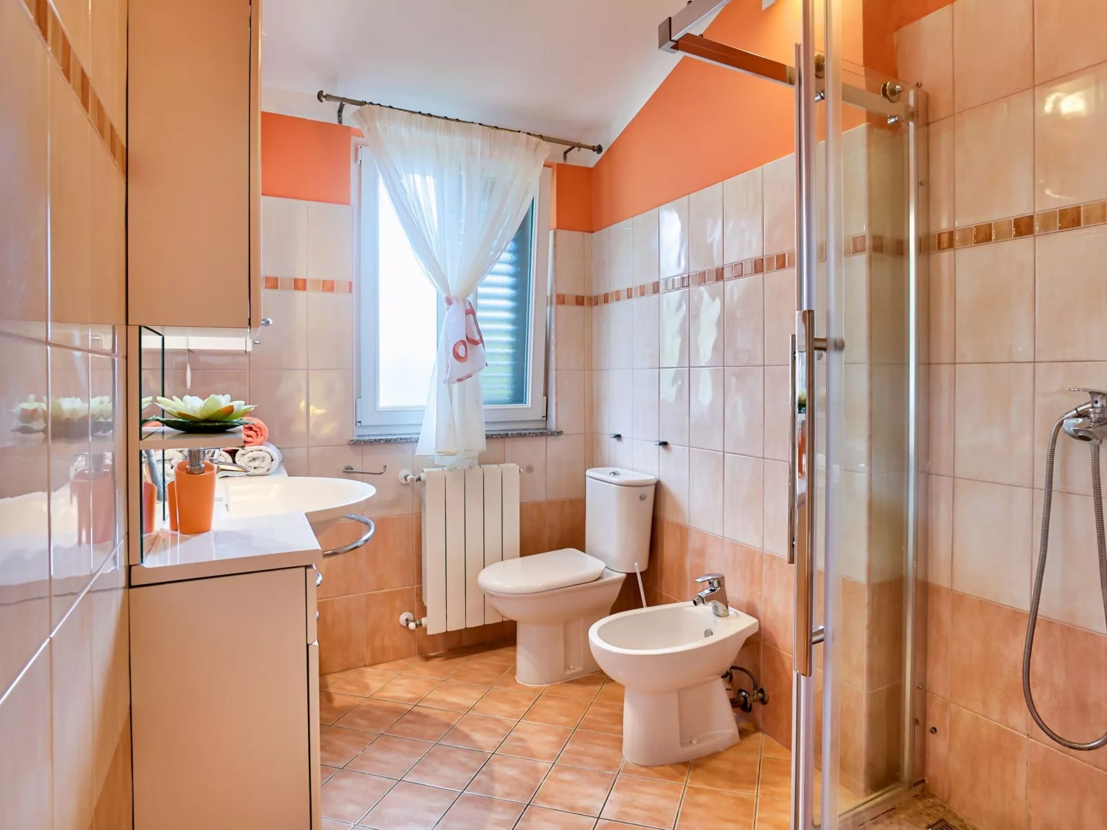 "Ines" mit Whirlpool-Binnen