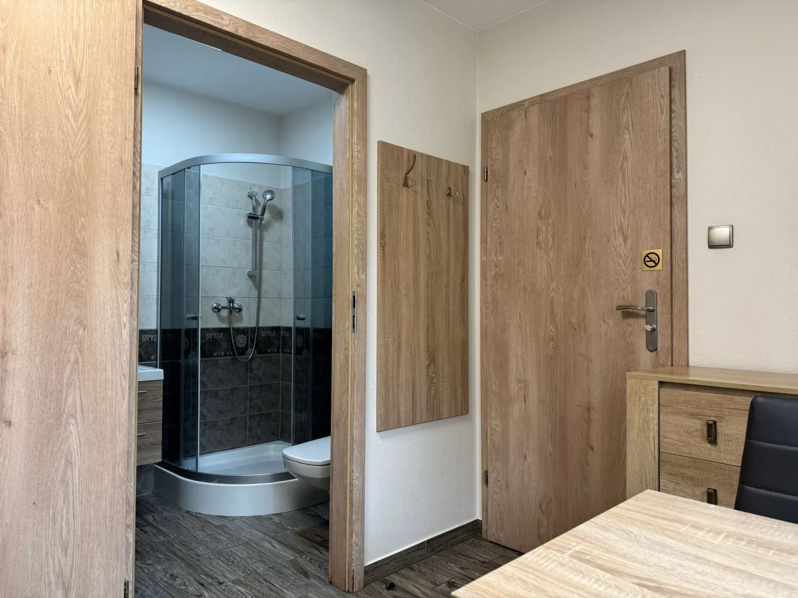 Mit Wasserblick-Binnen