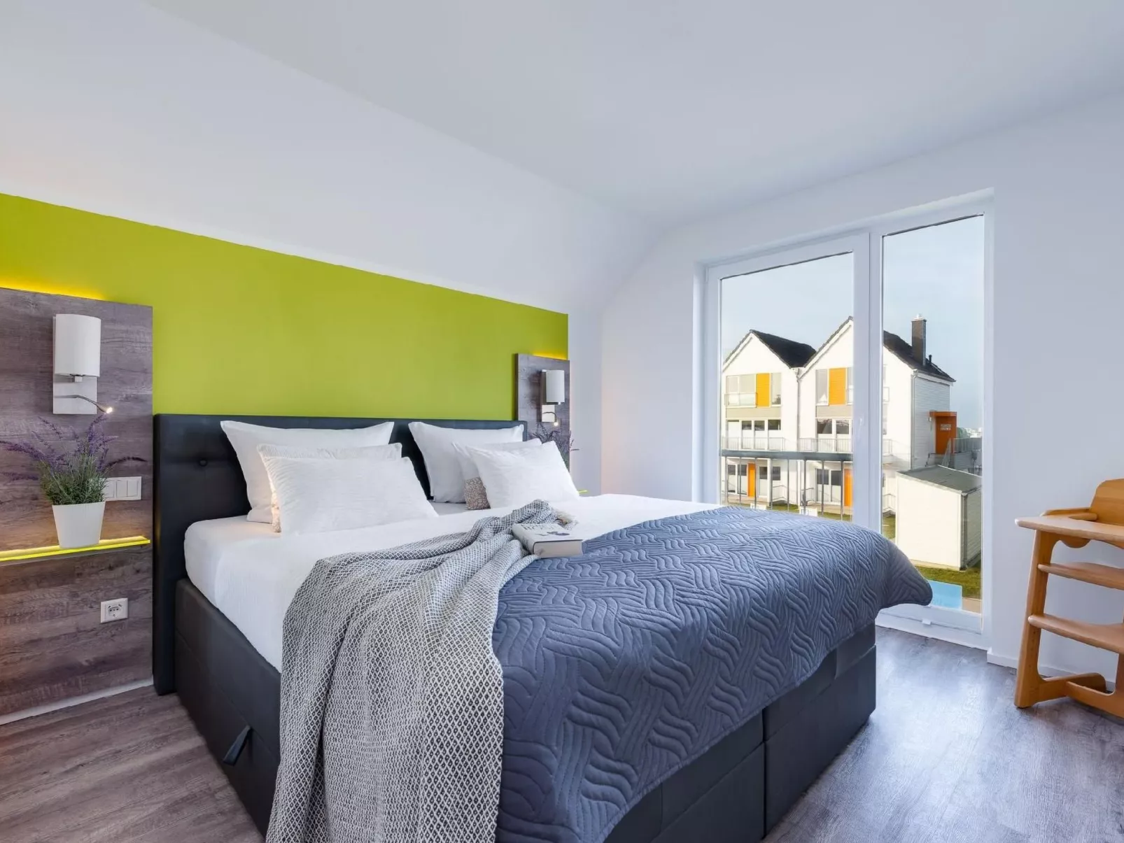 Fewo Kapitän James Cook, E-Ladesäule, Wasserbett-Binnen