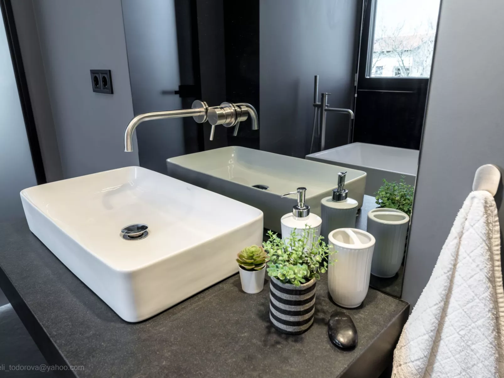 Exklusive Villa mit Swimmingpool und Whirlpool-Binnen