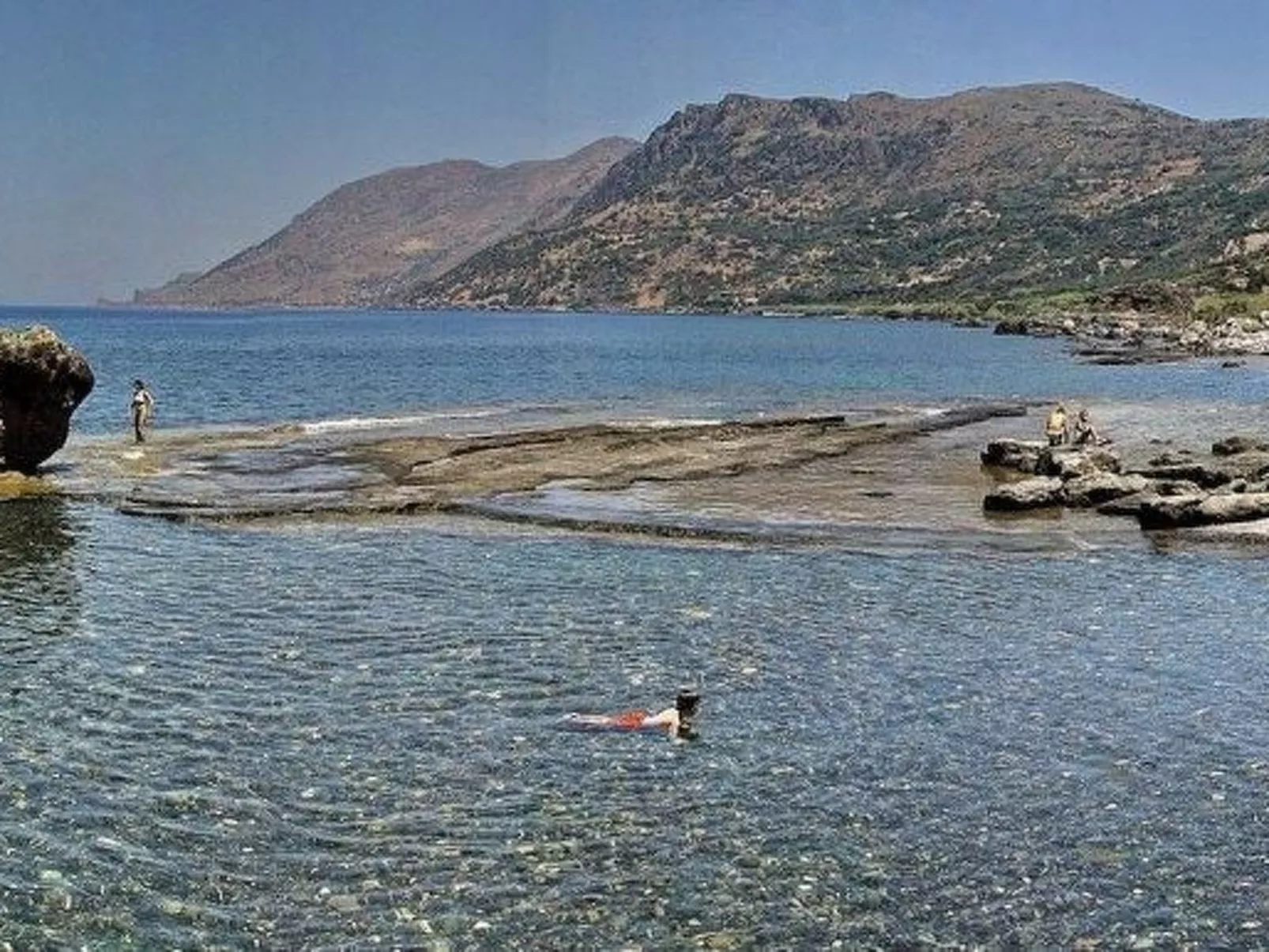 Appartement mit Balkon-Buiten