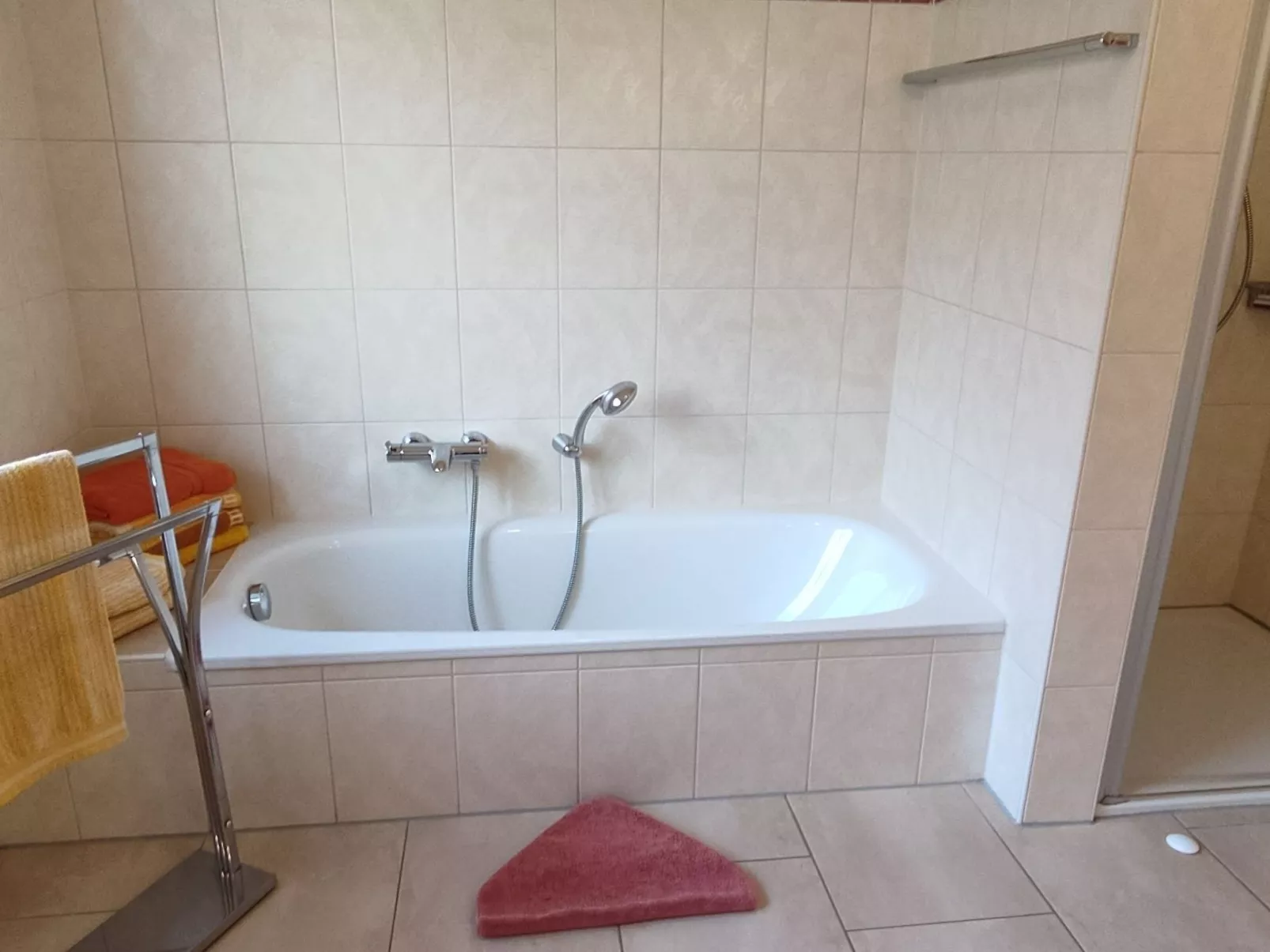 Haus am Kiessee mit direkter Angelseelage-Binnen