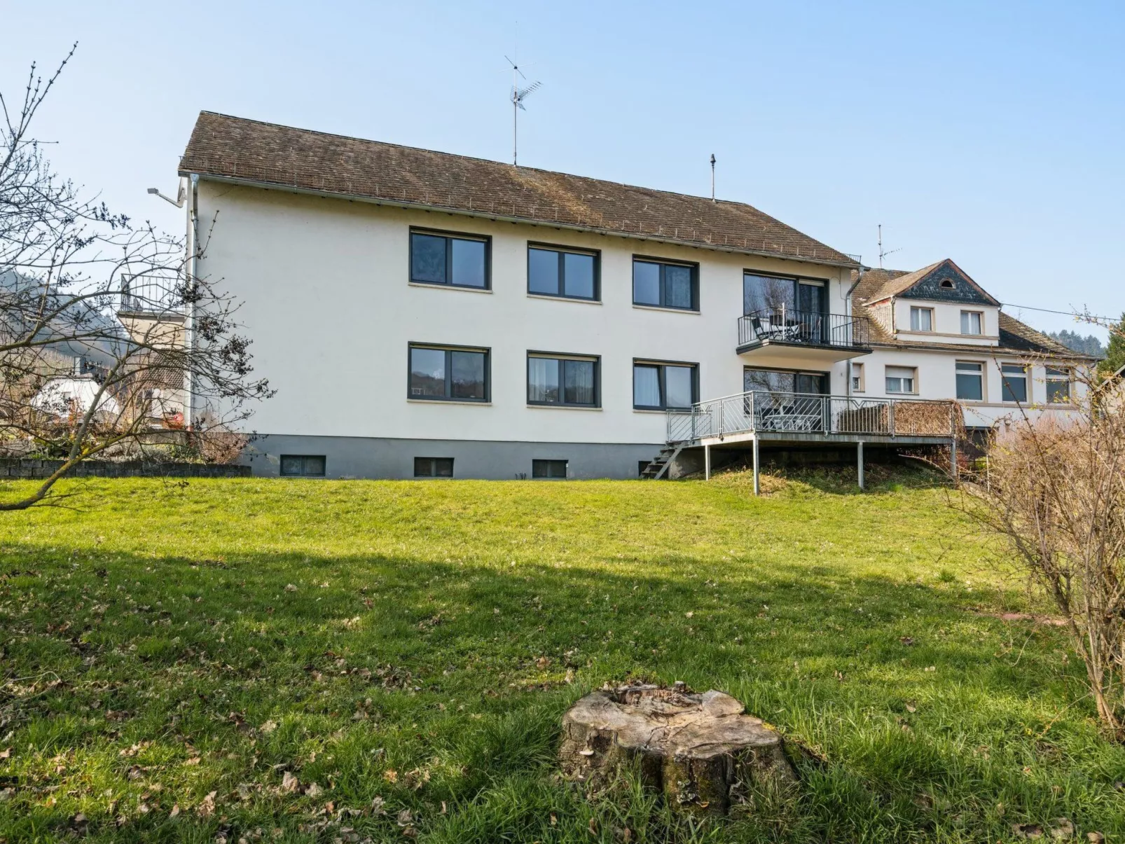Mit Balkon und schönem Moselblick-Buiten
