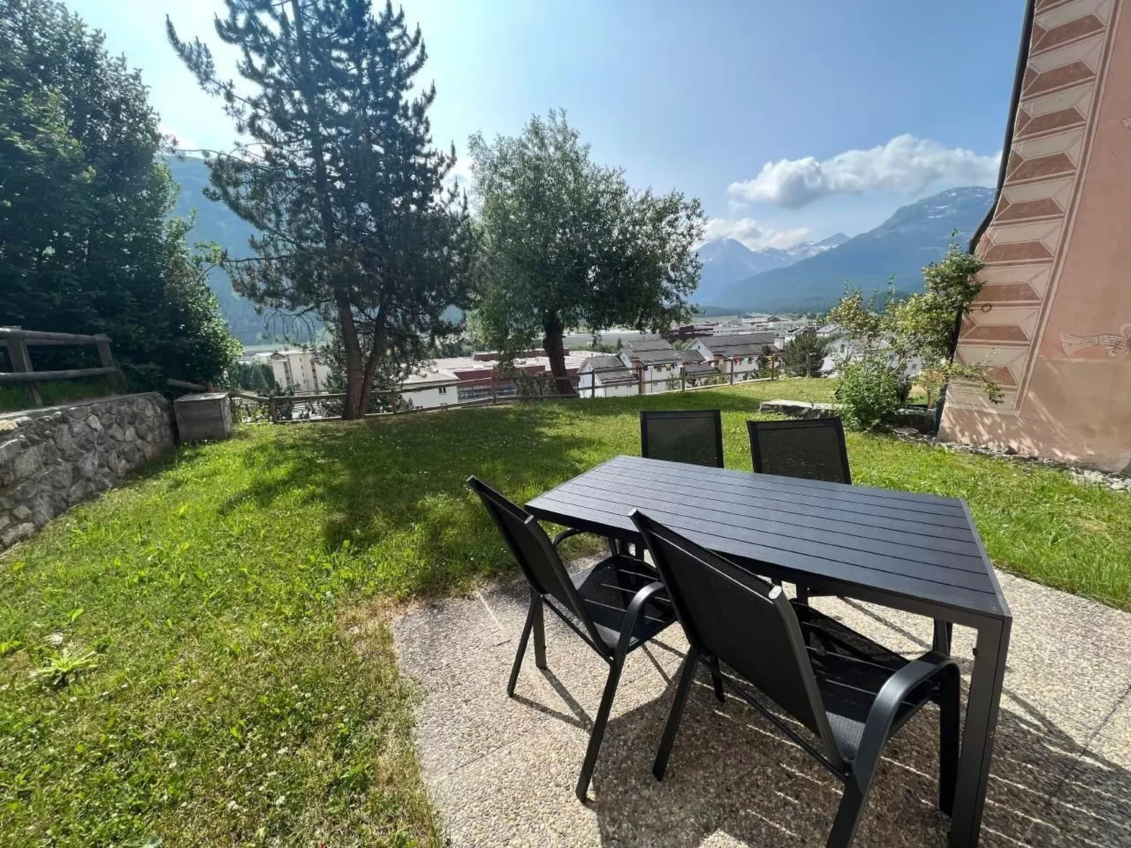 Chesa Fischer / Wohnung Palü / ÖV-Inklusive-Buiten