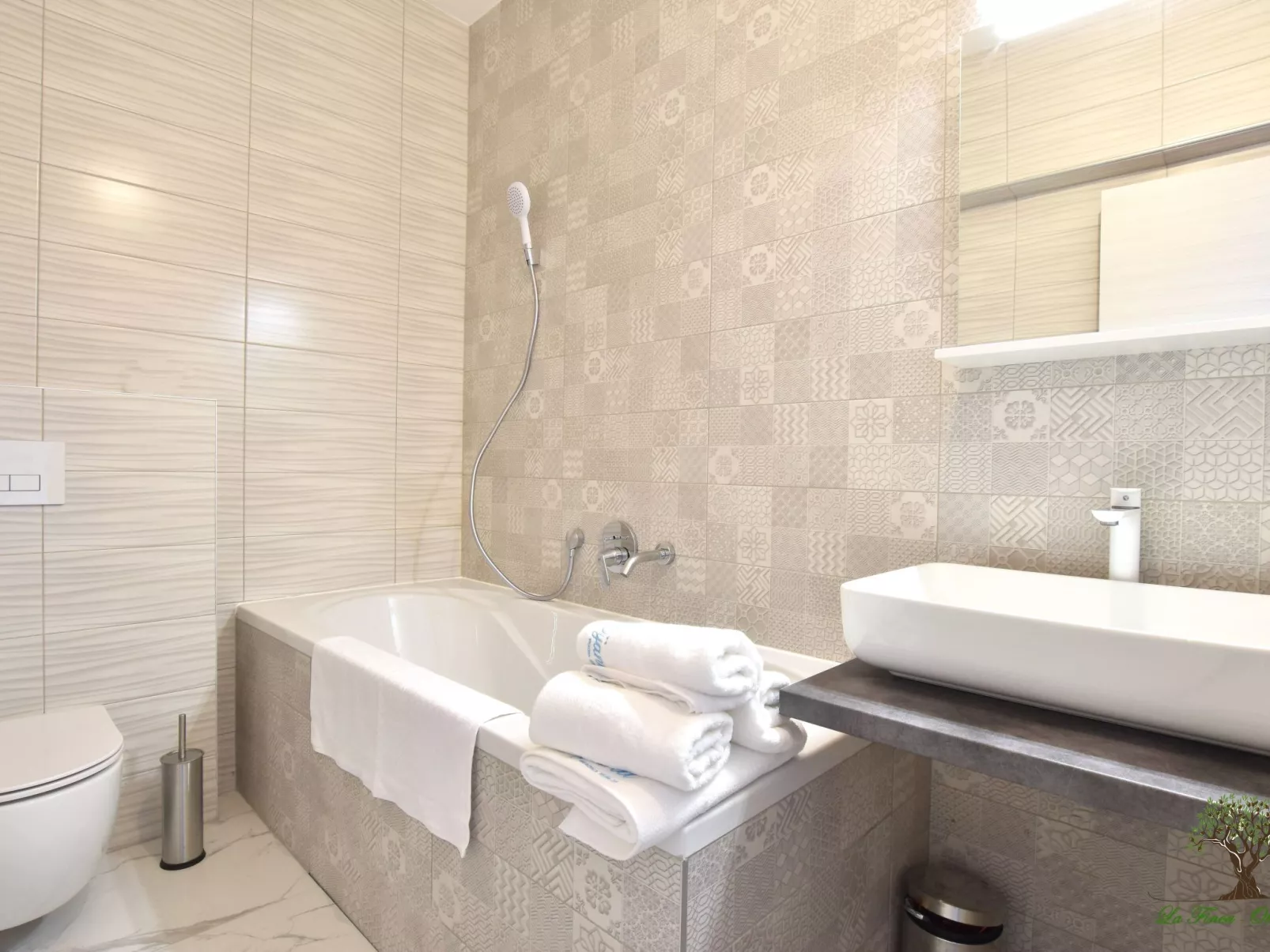 La Finca OliveTree-Binnen