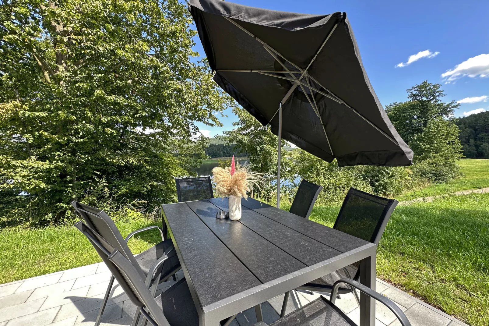 FERIENDORF SEEBLICK - Tiny Chalet am Eixendorfer See-Terrasbalkon