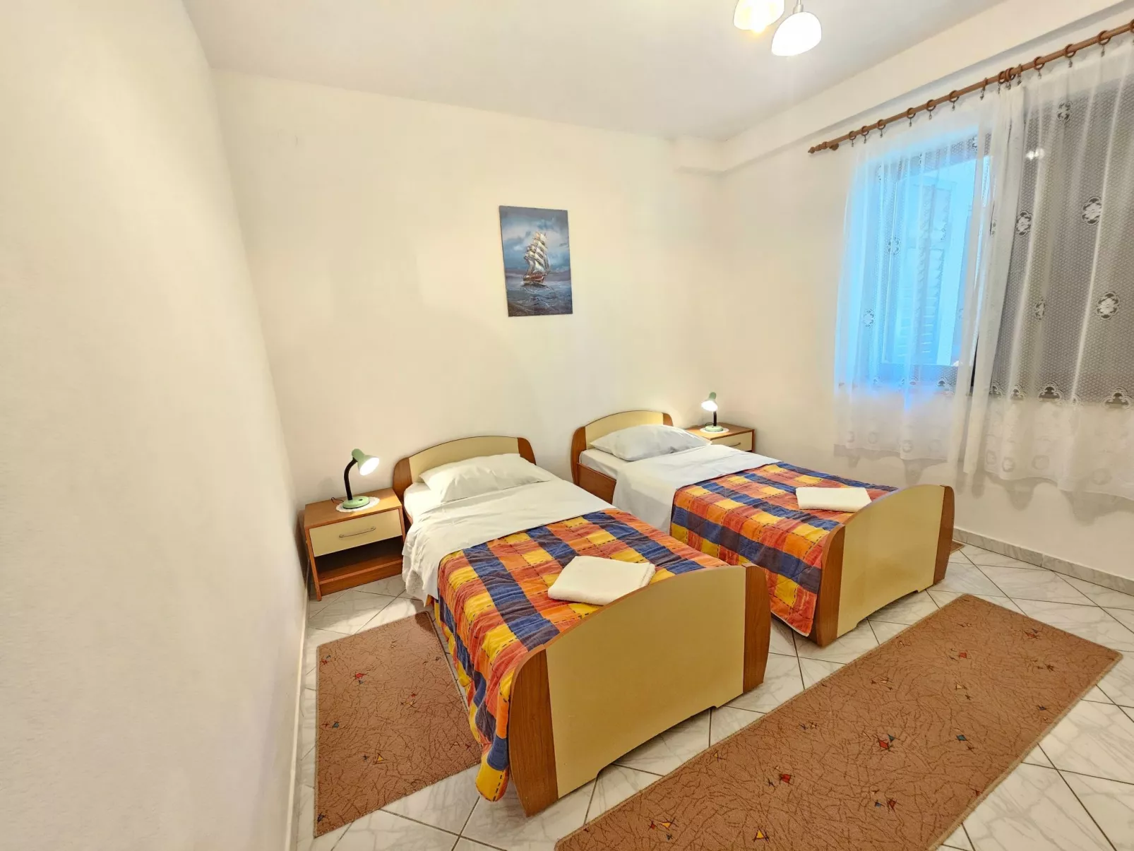 In Novi Vinodolski mit Grill, Garten und Terrasse-Binnen