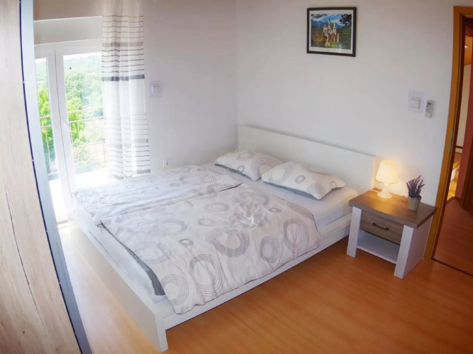 Im Dorf Kujići-Binnen