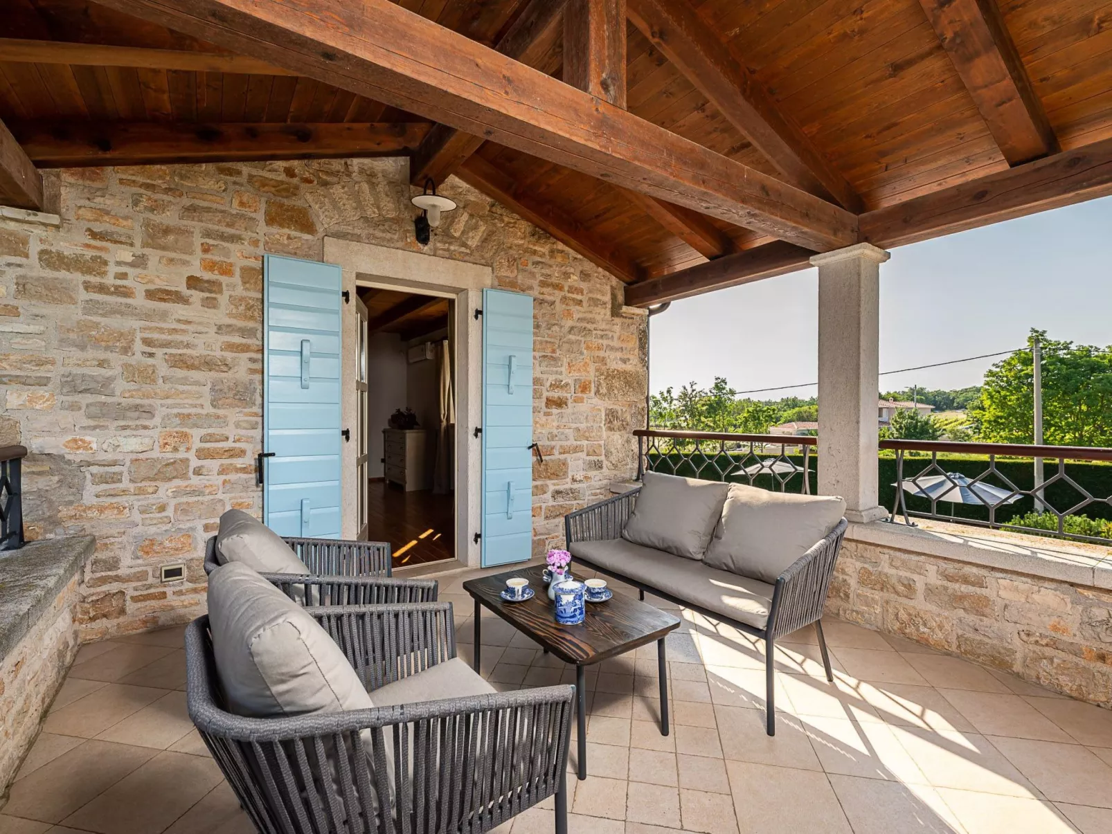 Luxusferien Villa Paolina mit privatem Pool-Binnen