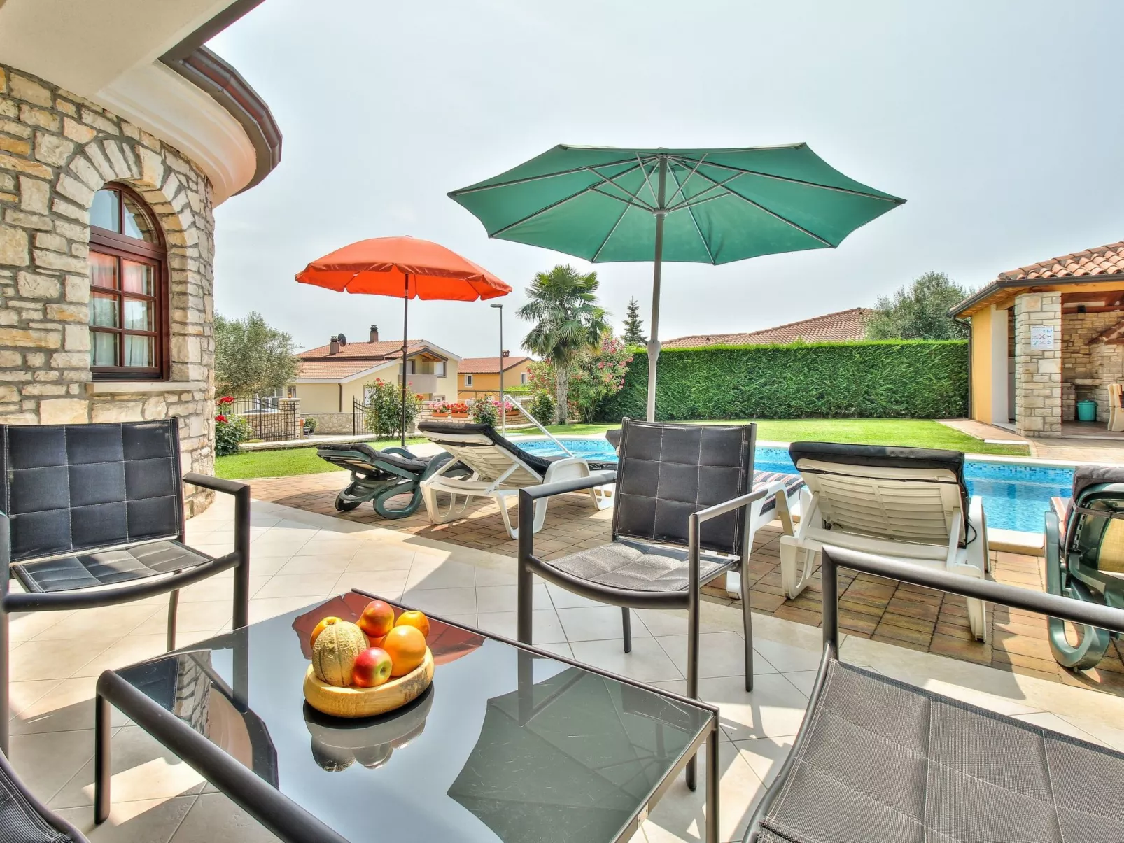 Schöne Ferienvilla Morena mit Pool-Buiten