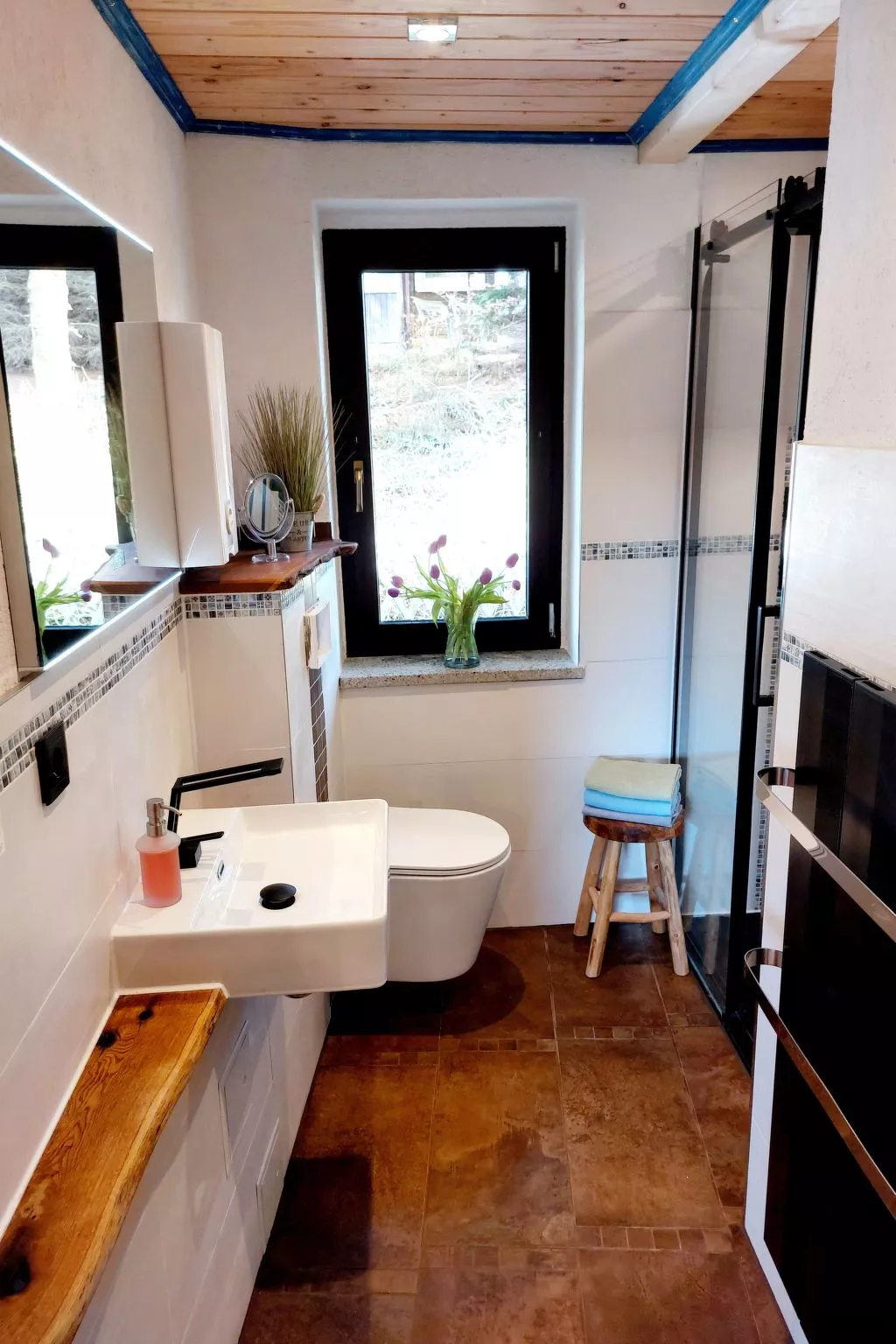 Am Wald gelegenes Ferienhaus "Wolf" mit Kamin-Binnen