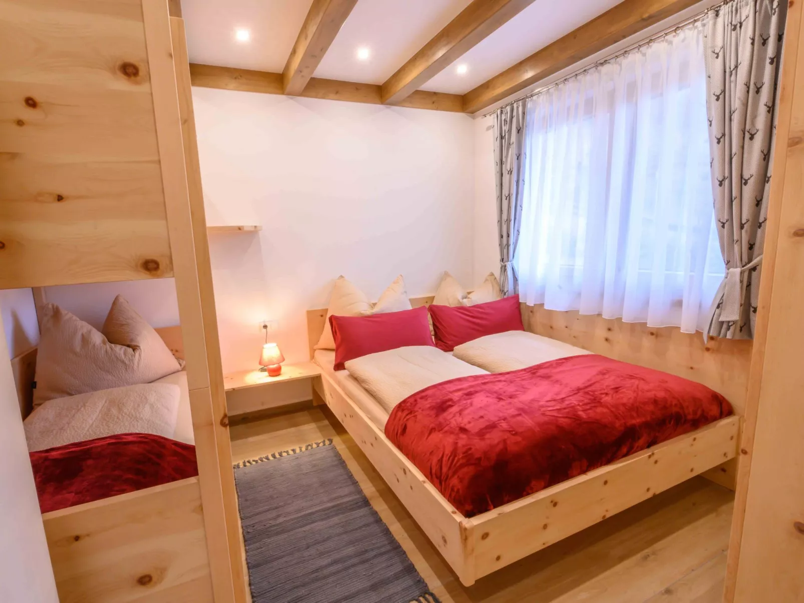 Chalet Waldhof mit Panoramasauna-Binnen