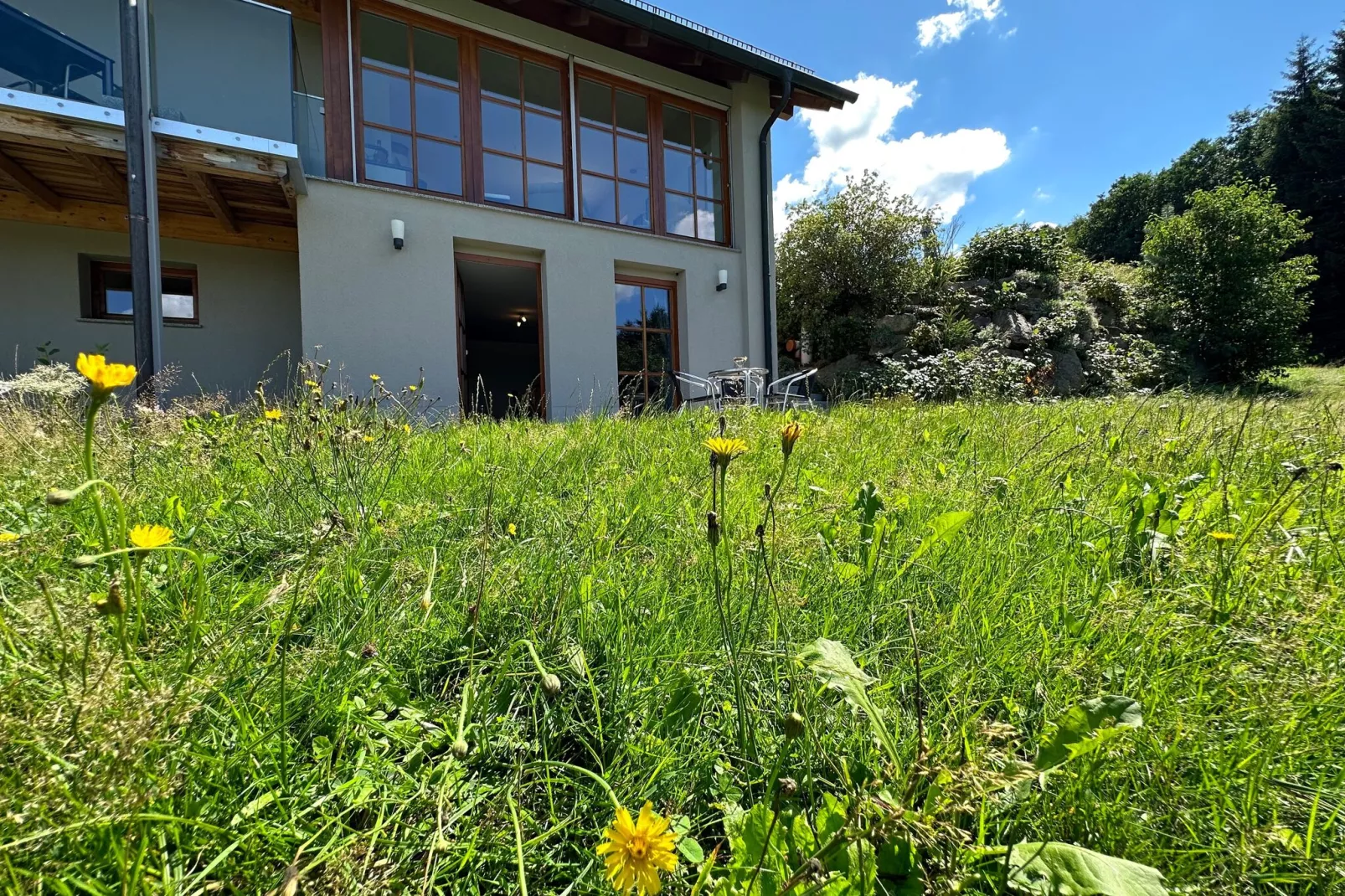 Kleinenzenried-Buitenkant zomer