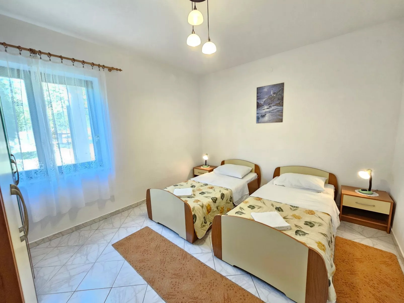 In Novi Vinodolski mit Grill, Terrasse und Garten-Binnen