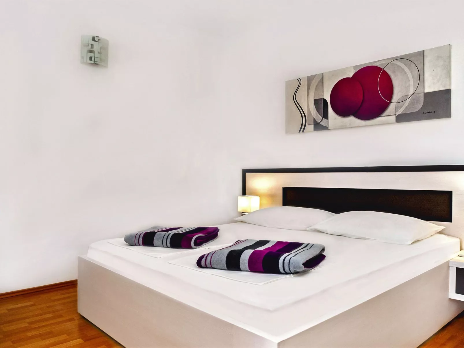 Ein luxuriöses Apartment in der Nähe des Zentrums, am Flussufer-Binnen