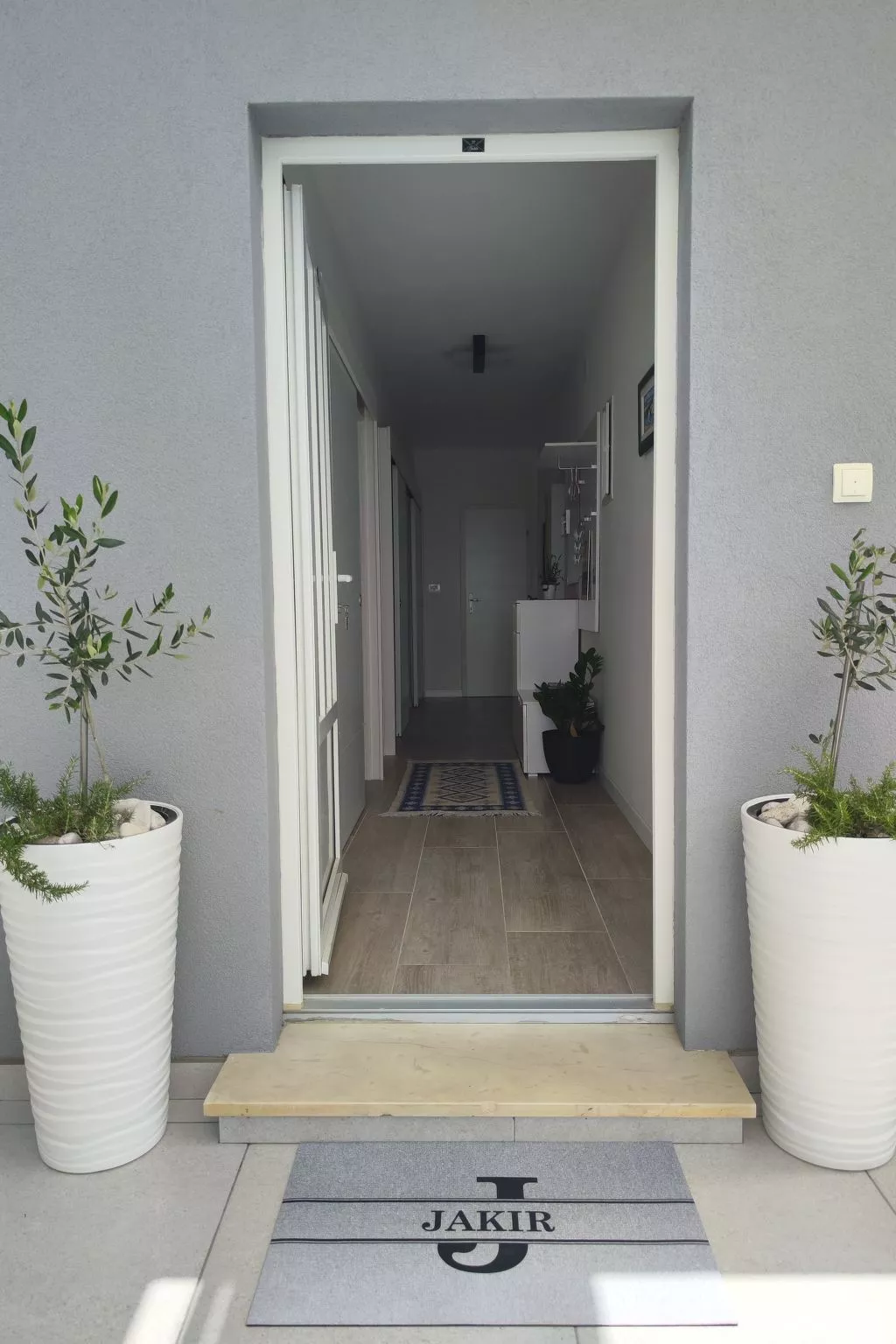 Mit Blick auf das Wasser-Buiten