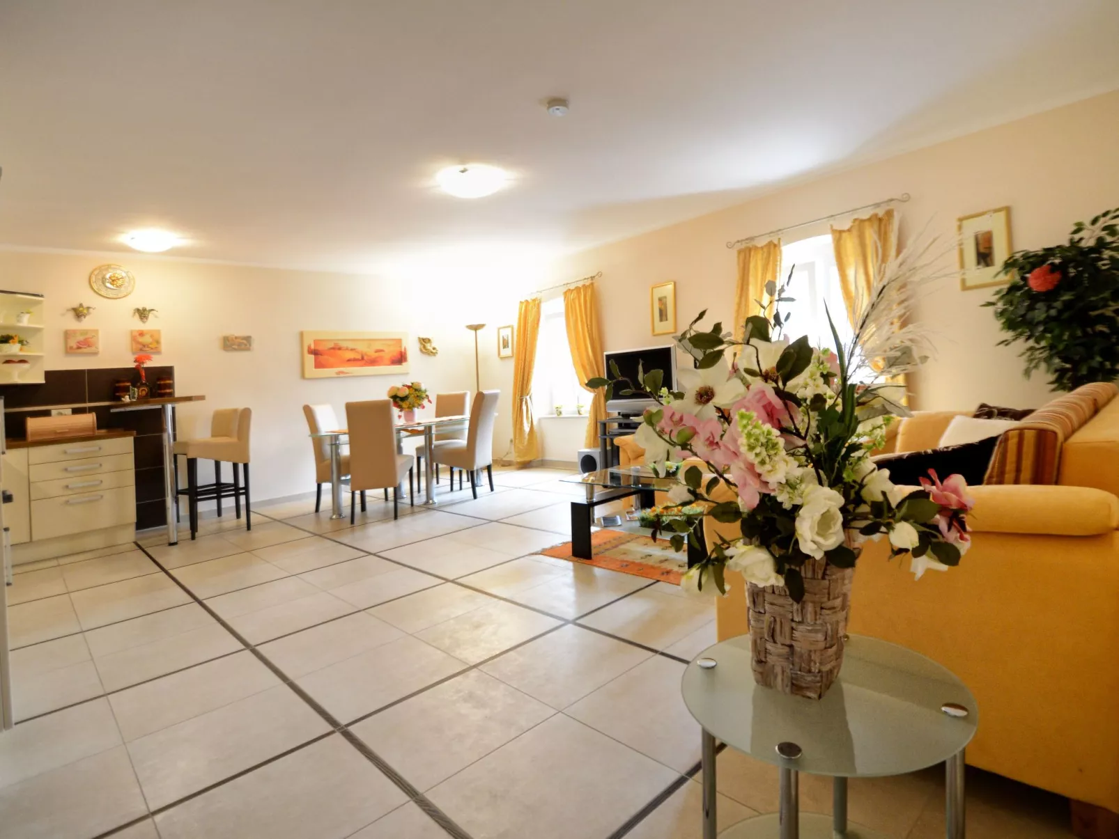 Villa "Bella"-Binnen