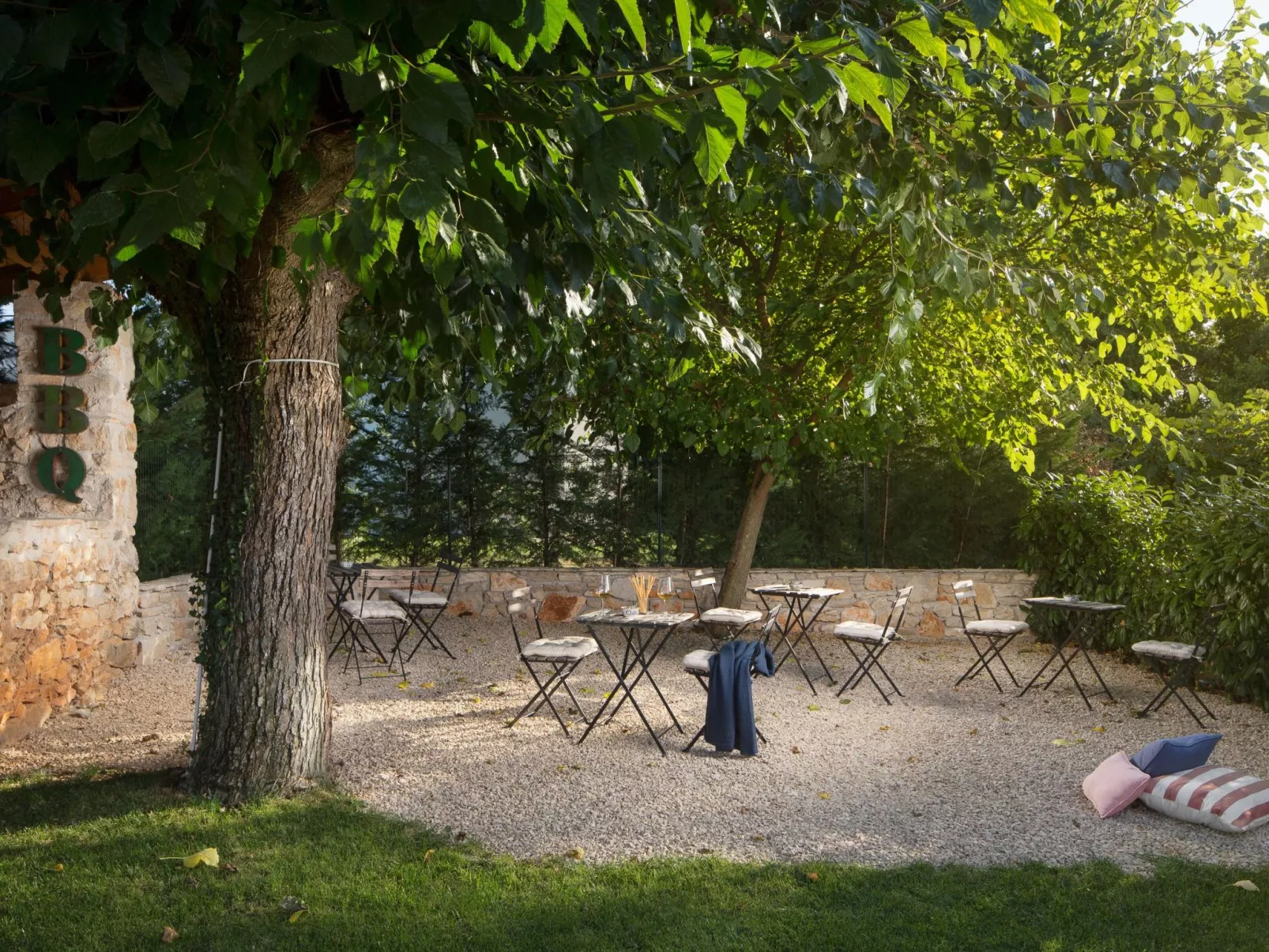 Villa Flavia Traditionelles Steinhaus mit Pool-Buiten