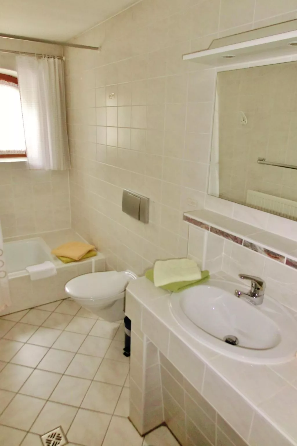 Appartement in Sigiswang mit Balkon-Binnen