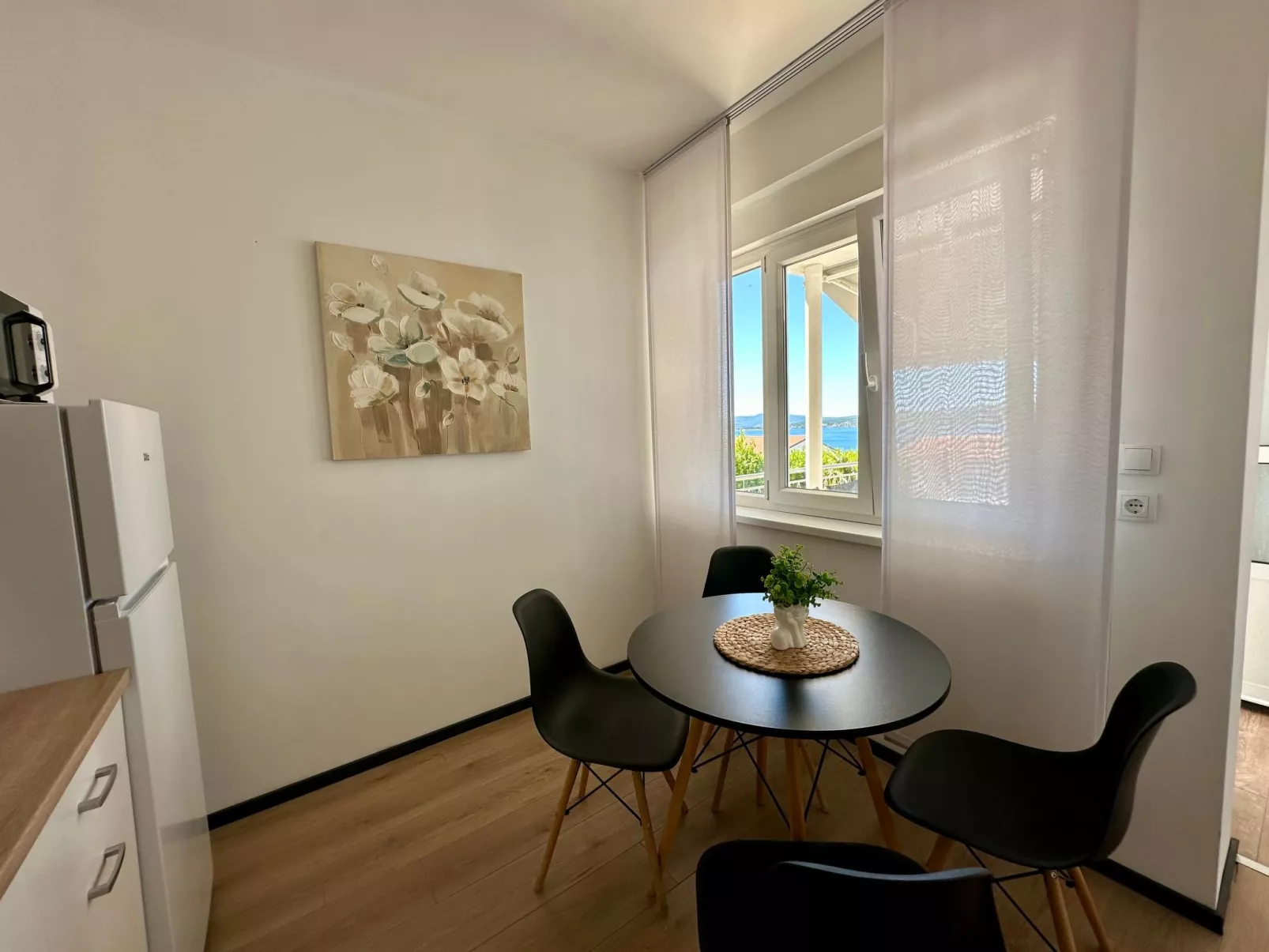 Gesamte Wohnung in Dramalj mit Terrasse und Grill-Binnen