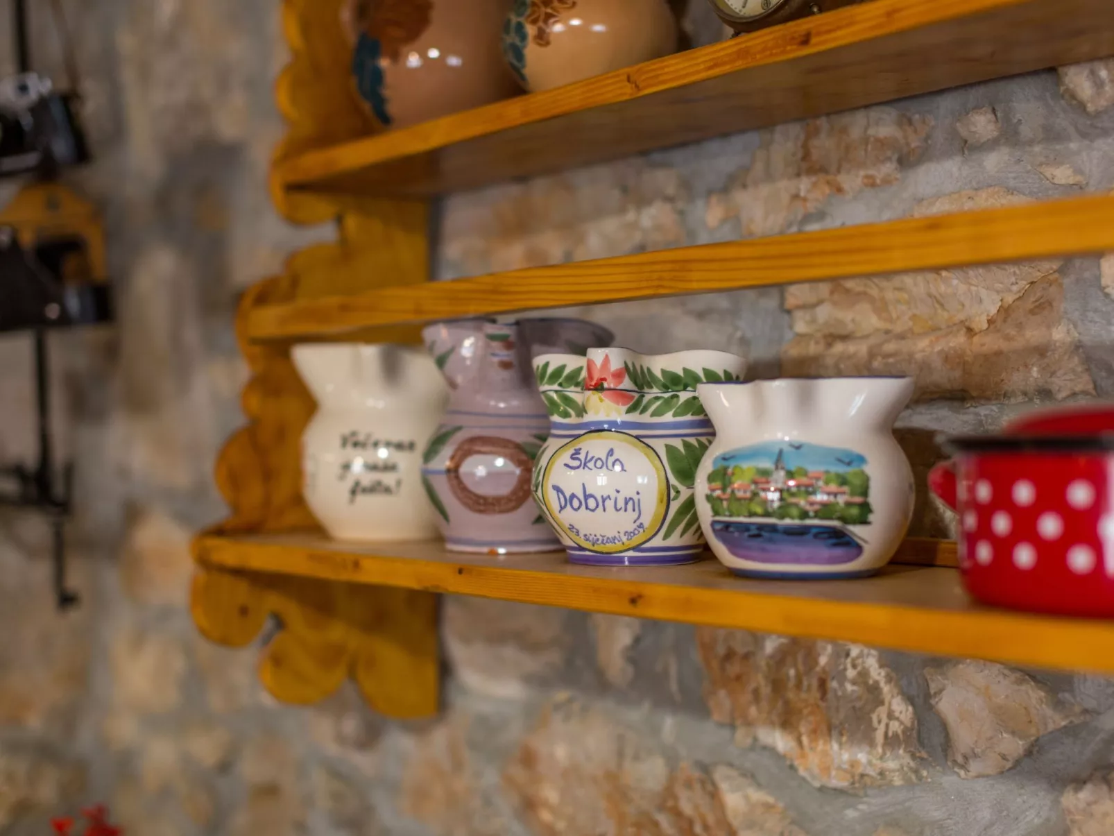 Gemütliches Steinhaus Nonna Stara-Buiten