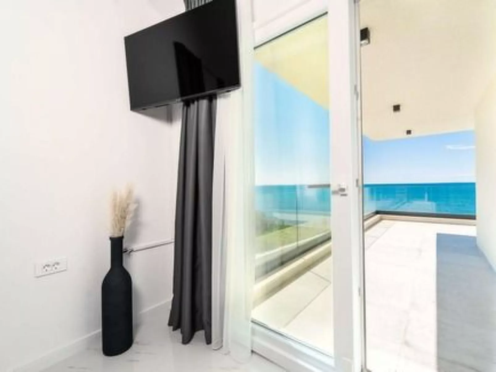 Luxuriöse Villa direkt am Meer - Agentur TA Leut-Binnen