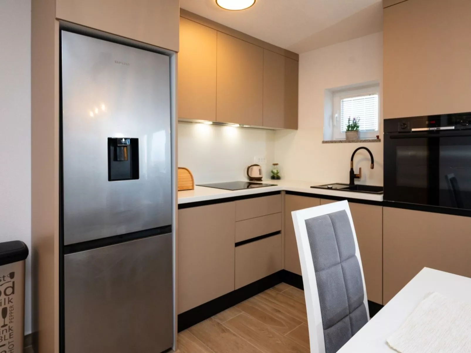 "Apartment Sommertraum"-Binnen