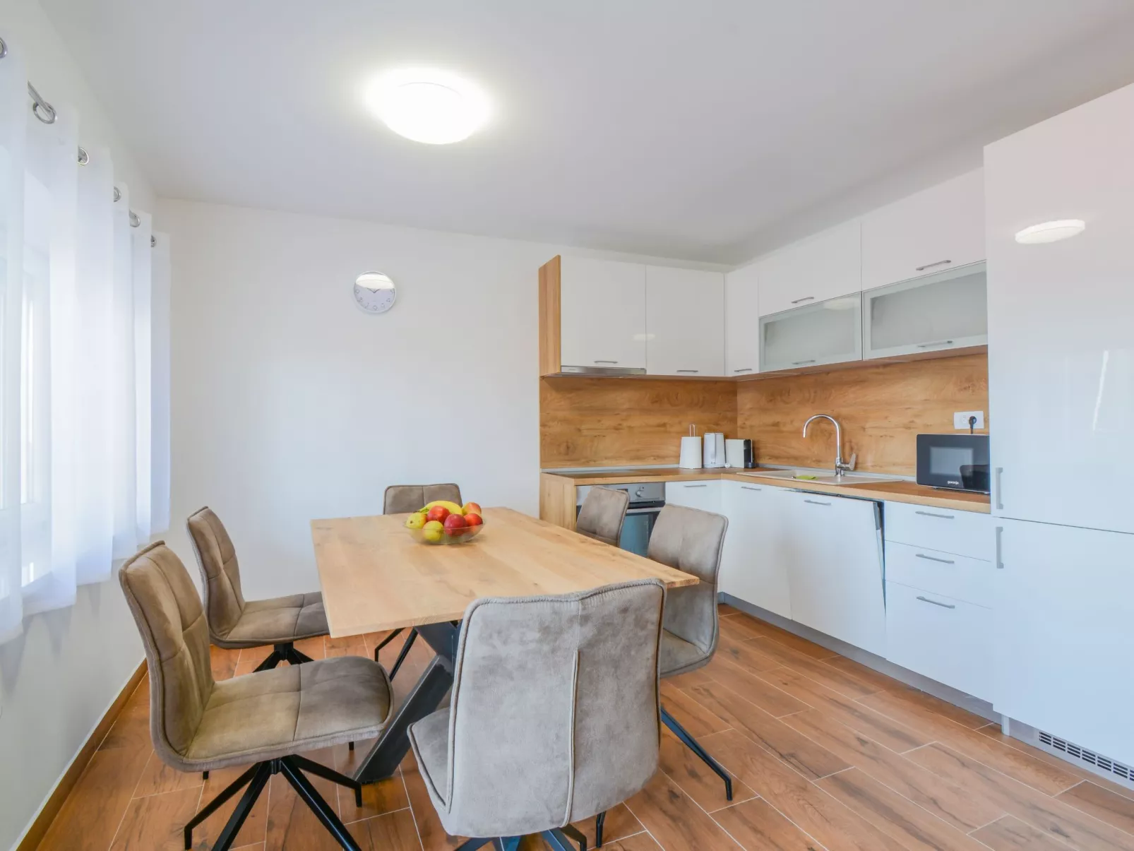 Villa mit beheiztem Pool mit Meerblick - TA Leut Agency-Binnen